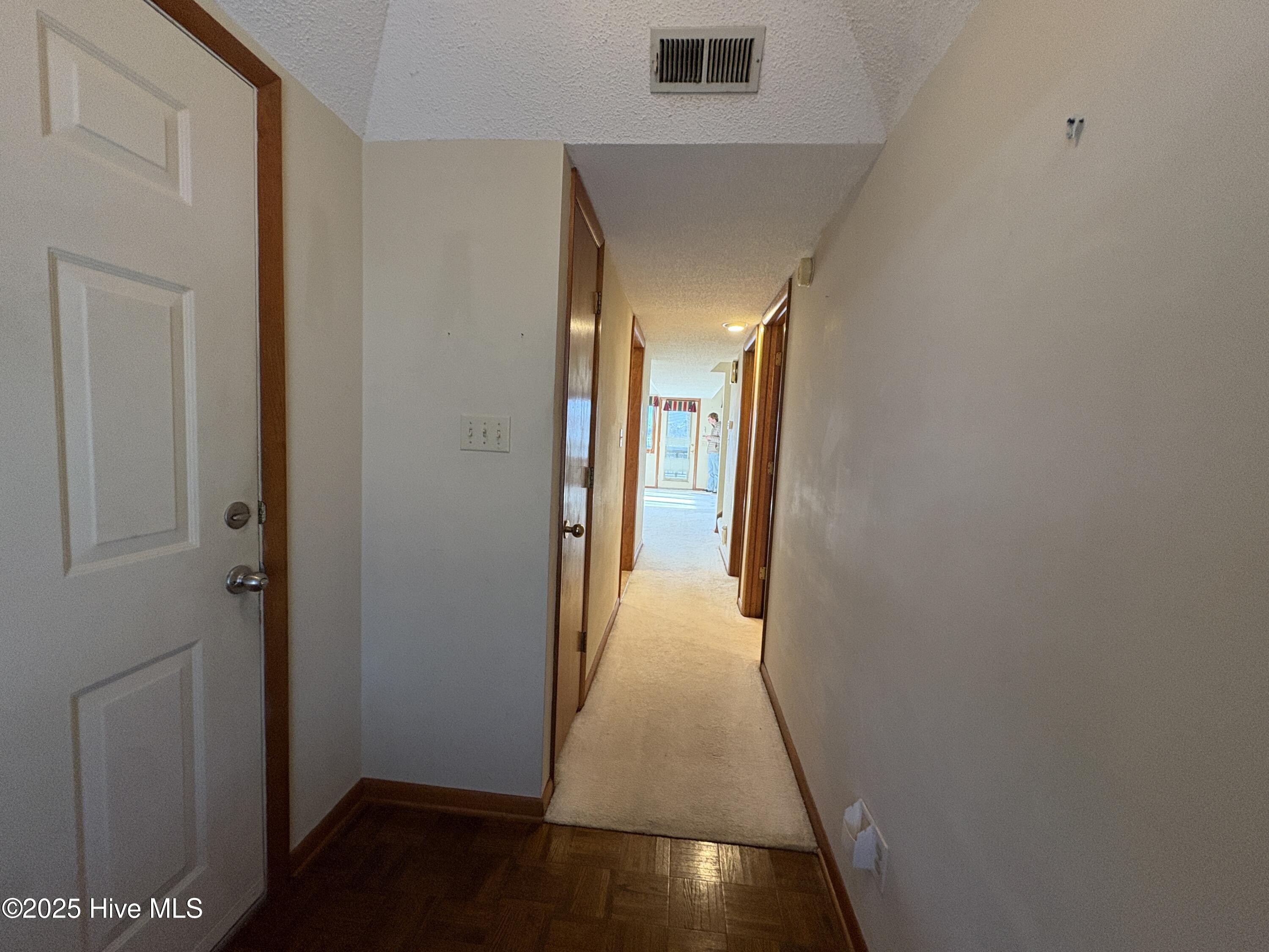 139 Paddle Wheel Circle Property Photo 3