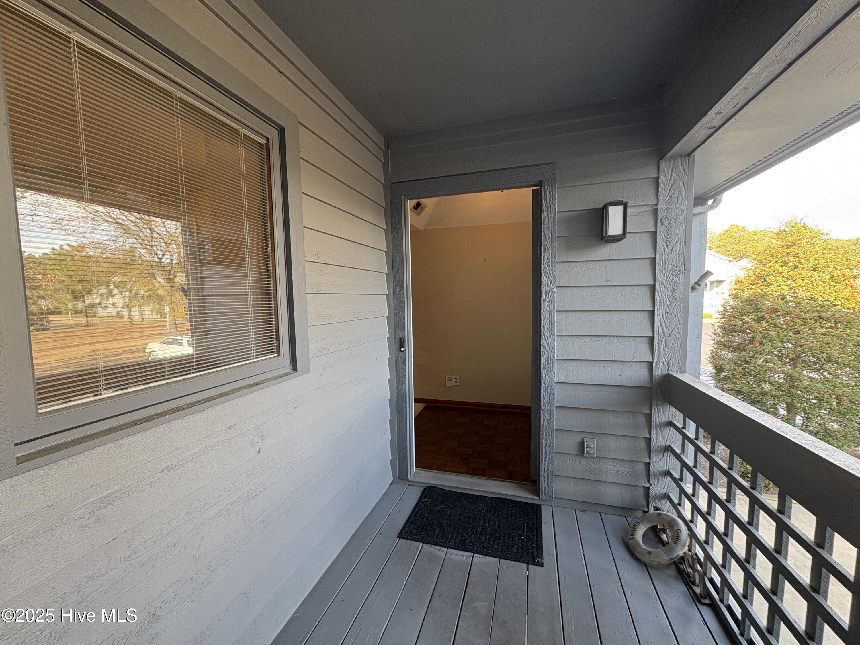 139 Paddle Wheel Circle Property Photo 4