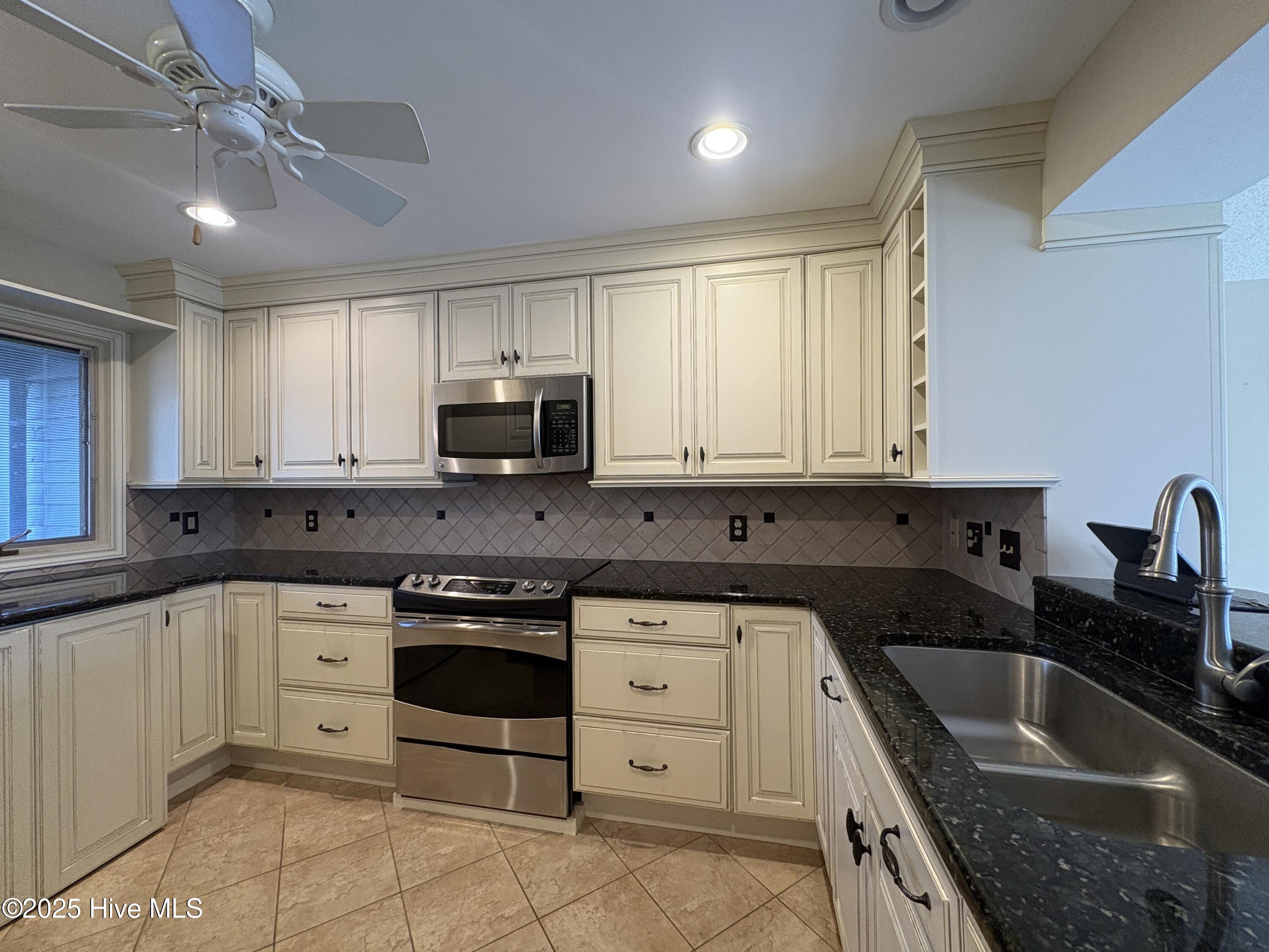 139 Paddle Wheel Circle Property Photo 19