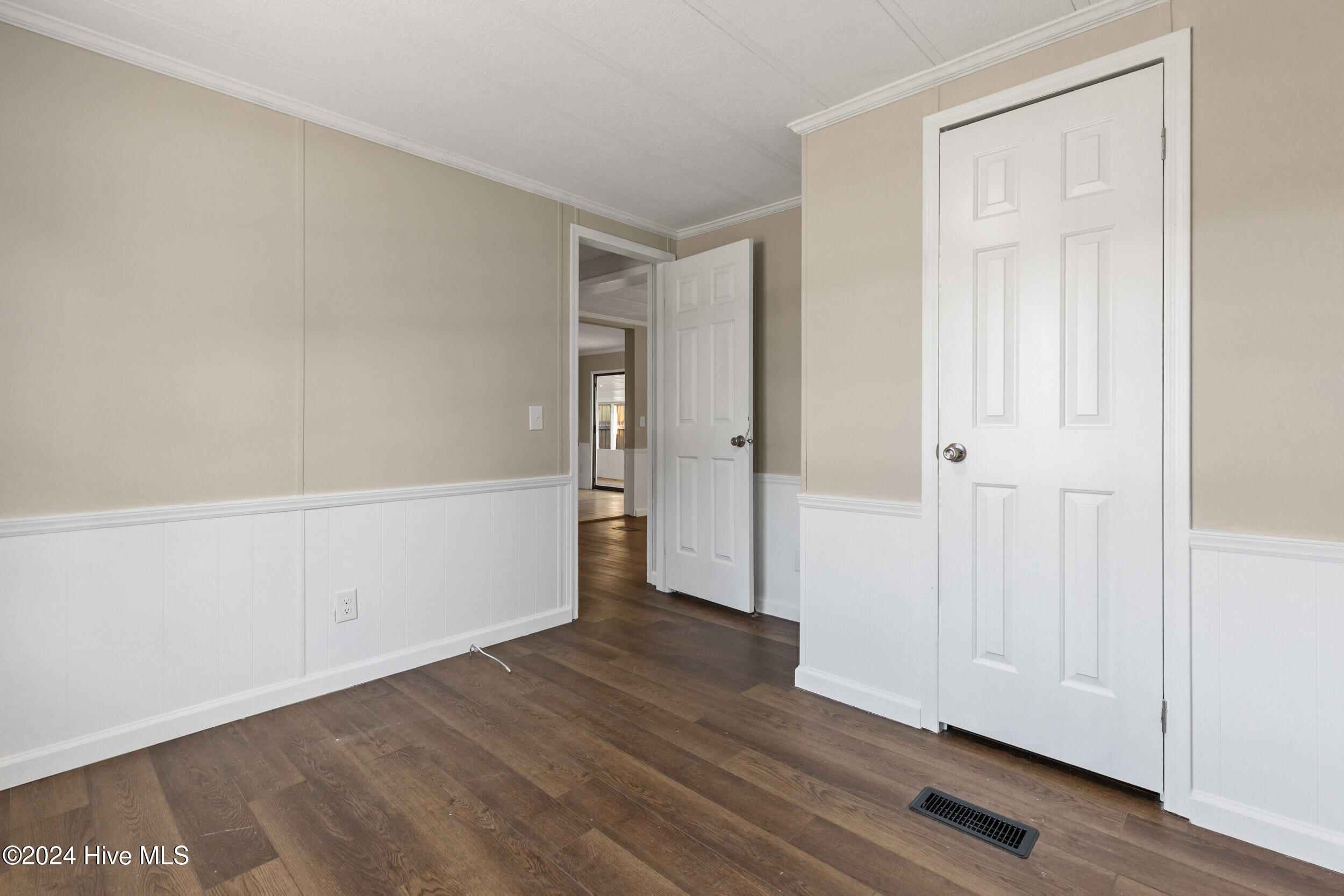 609 Park Drive Property Photo 28