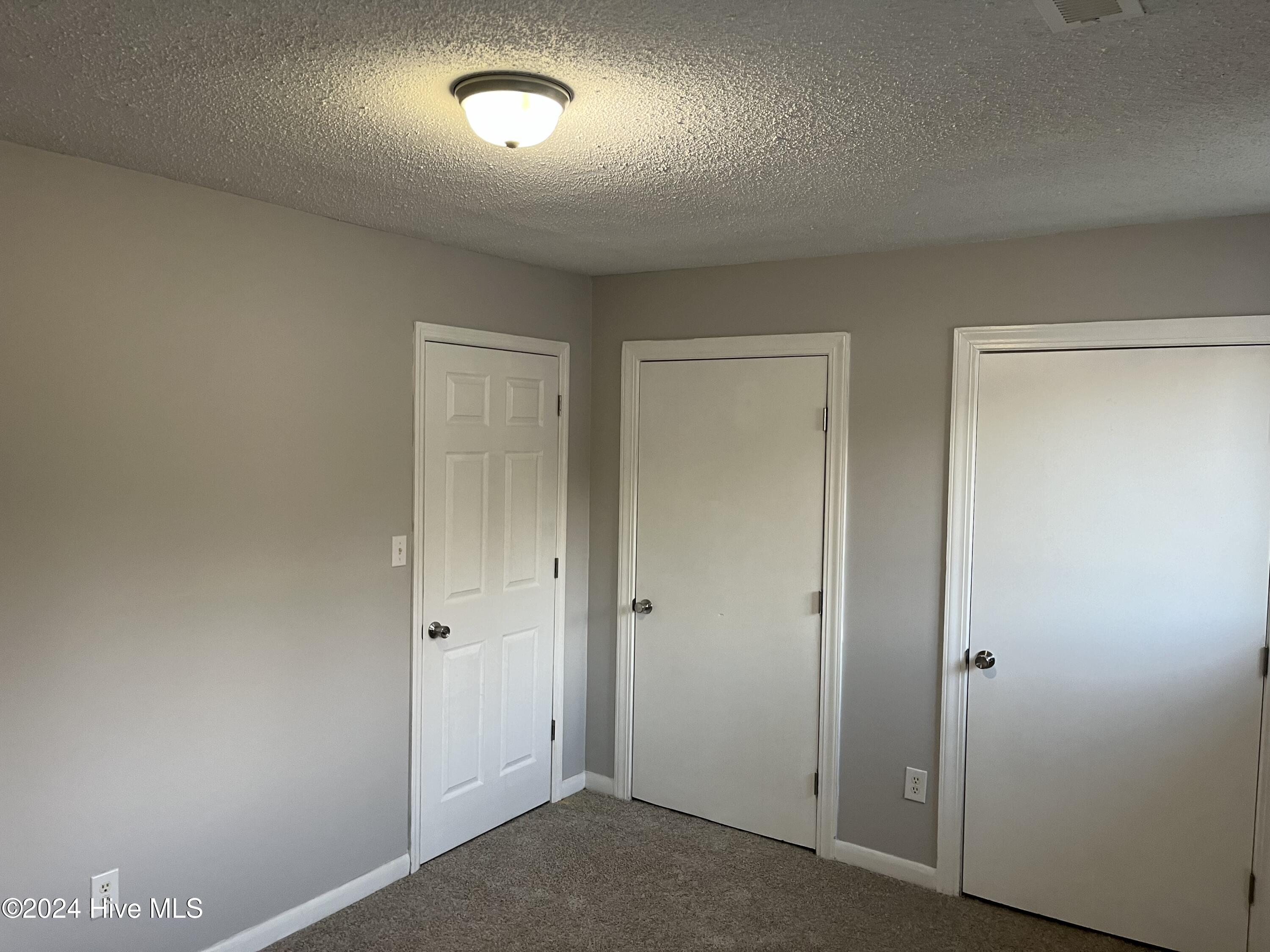 2201 Chestnut Avenue Property Photo 18