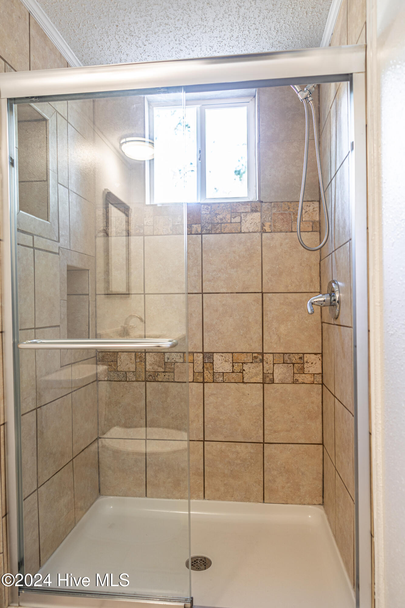 114 York Avenue Property Photo 18