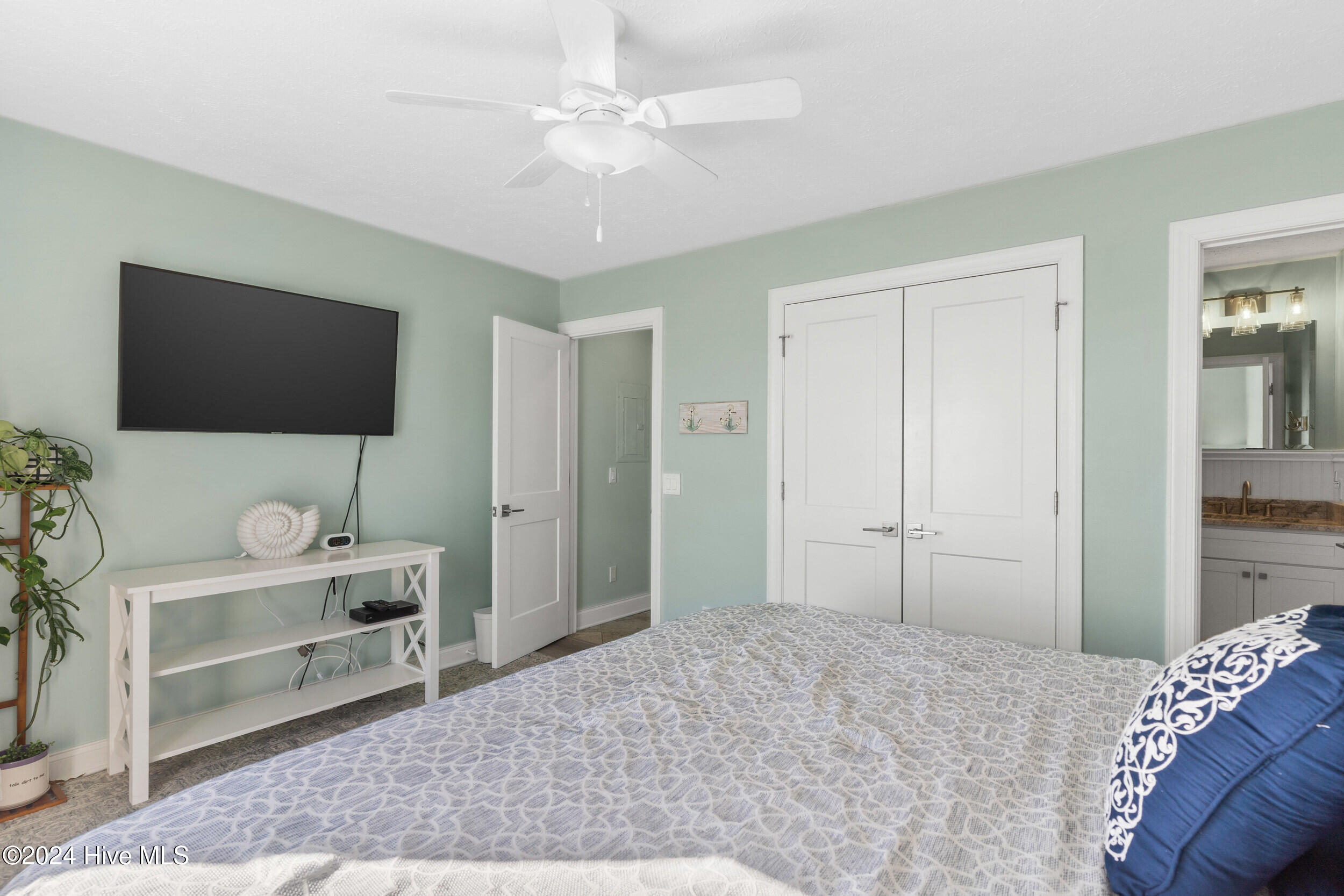1006 Pelican Court Property Photo 17