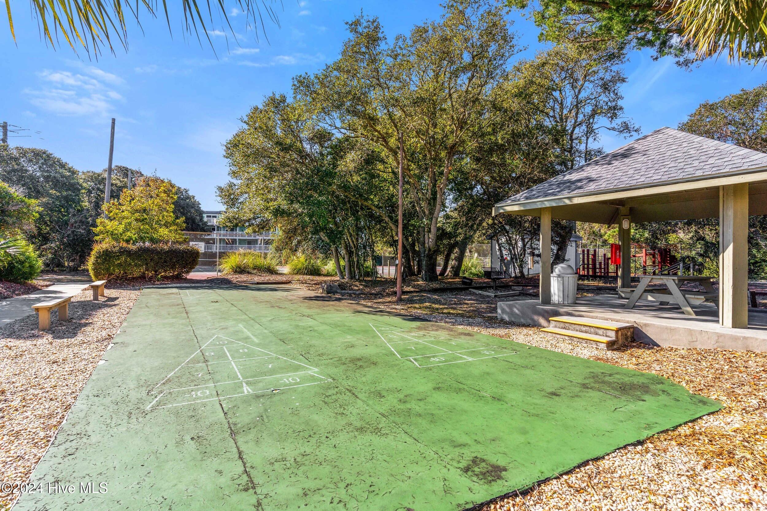 1006 Pelican Court Property Photo 43