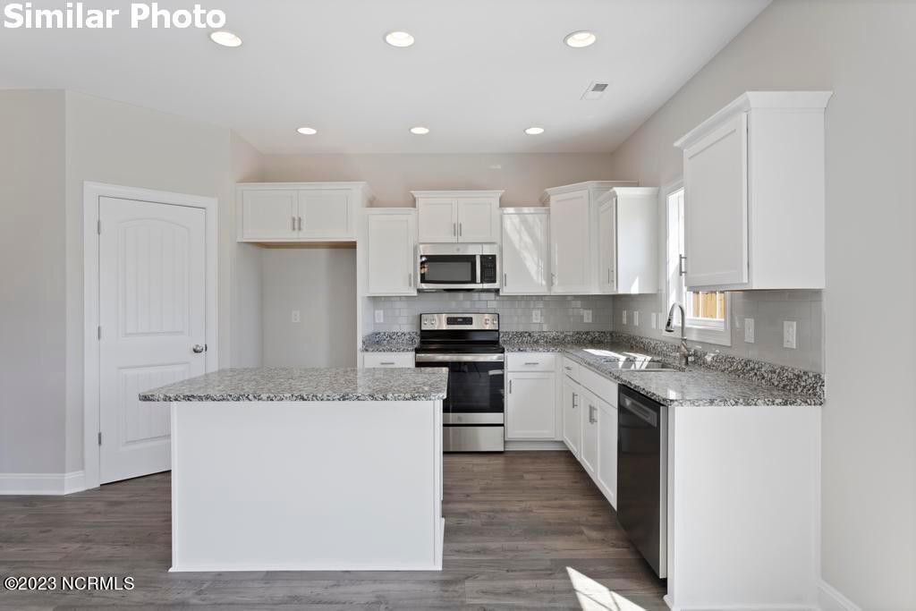 479 Pebble Shore Drive Property Photo 23