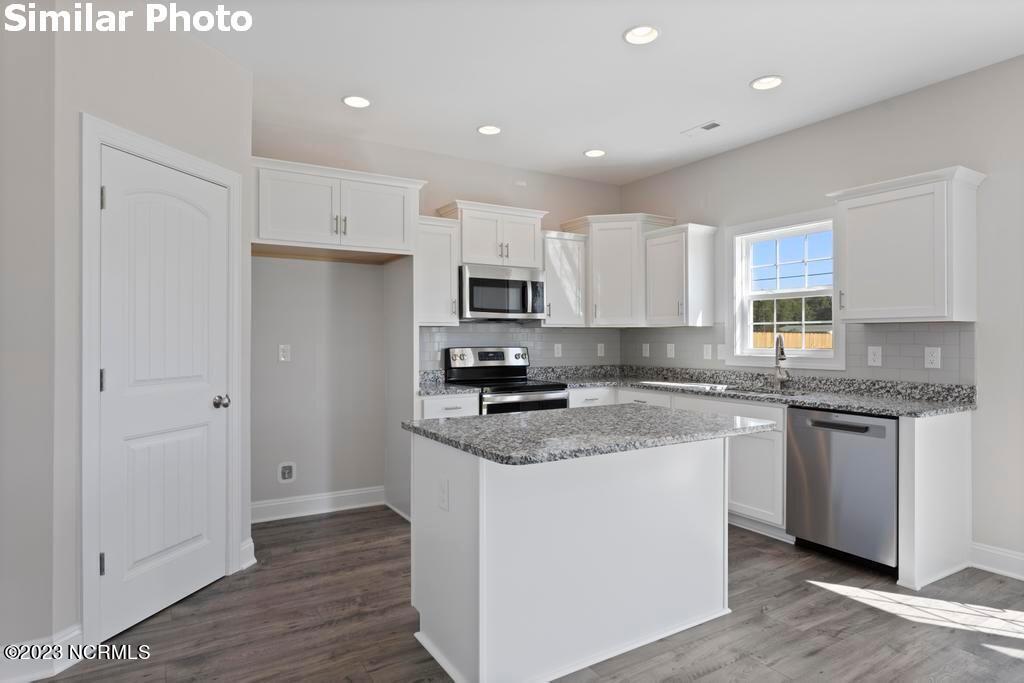 479 Pebble Shore Drive Property Photo 24