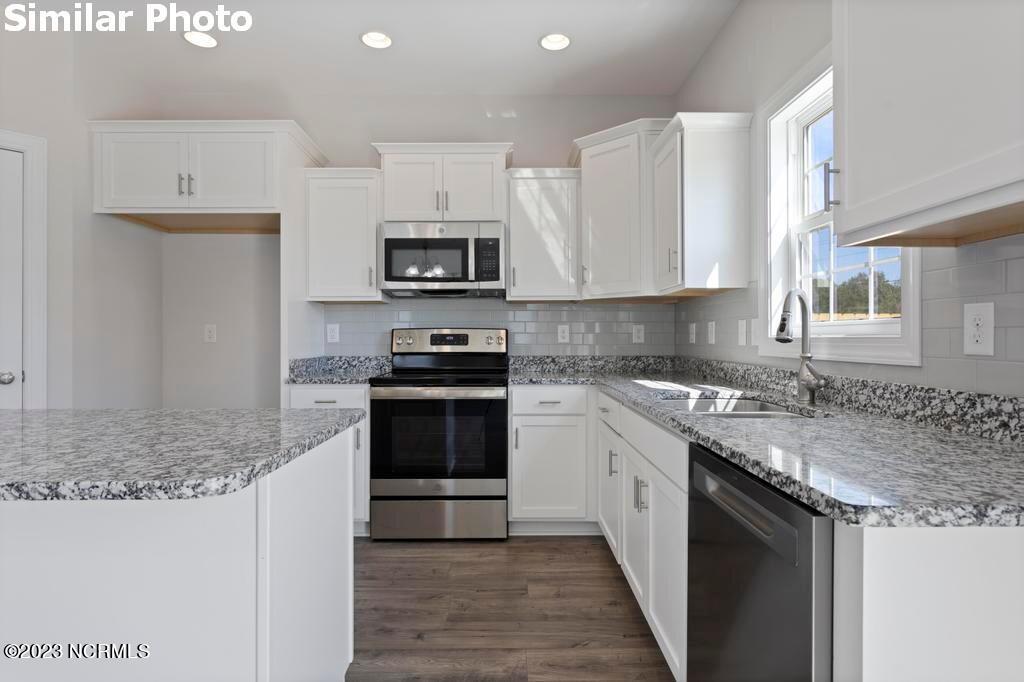 479 Pebble Shore Drive Property Photo 25