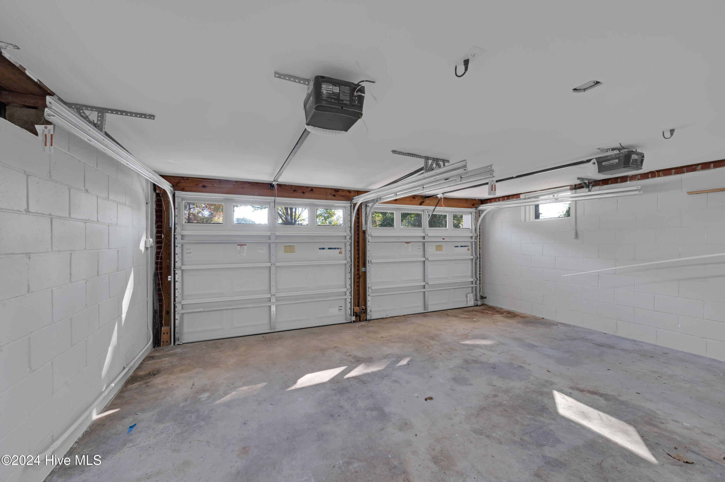 2706 Evans Street Property Photo 77