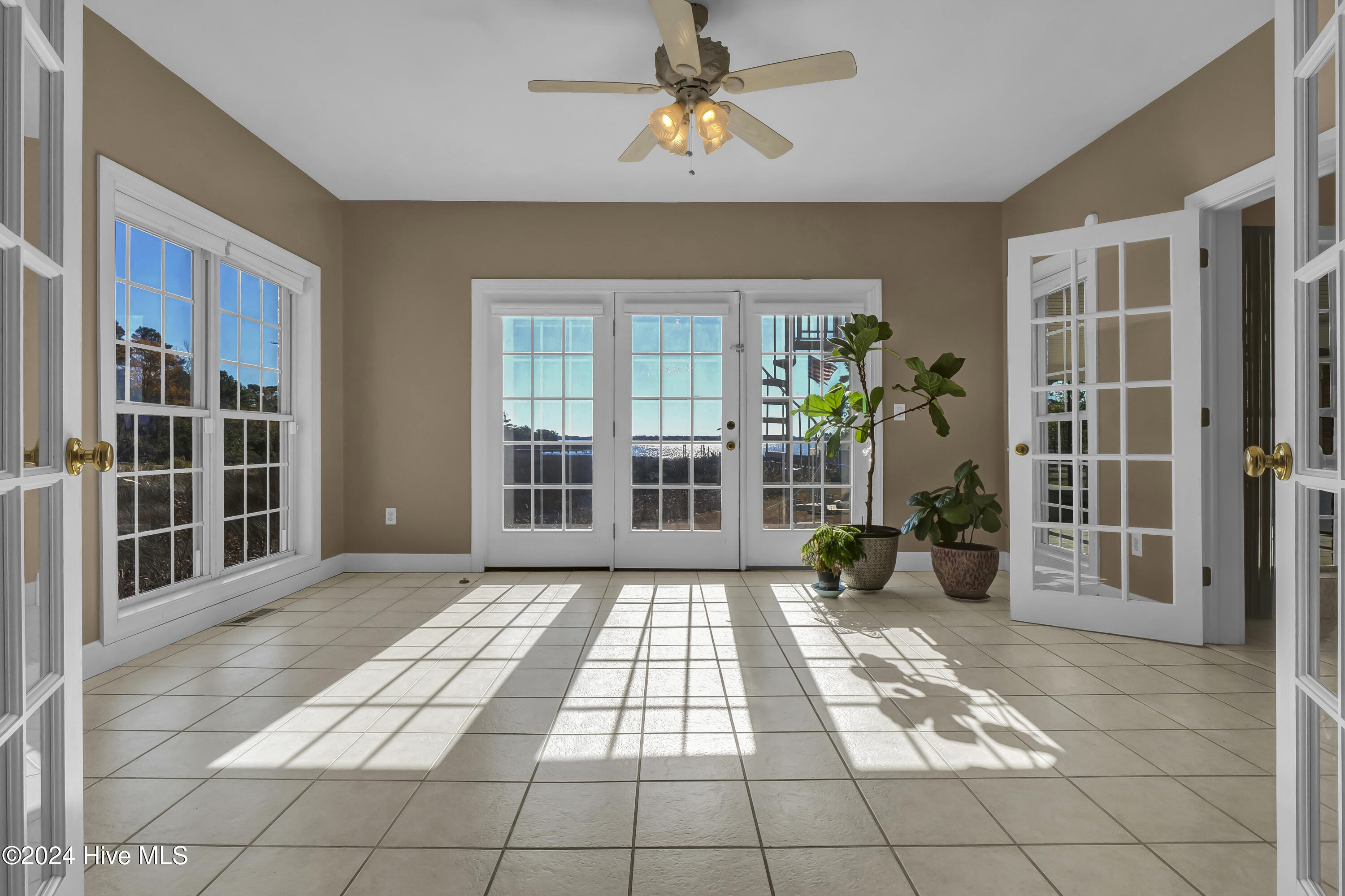 101 Trumpet Street Property Photo 36