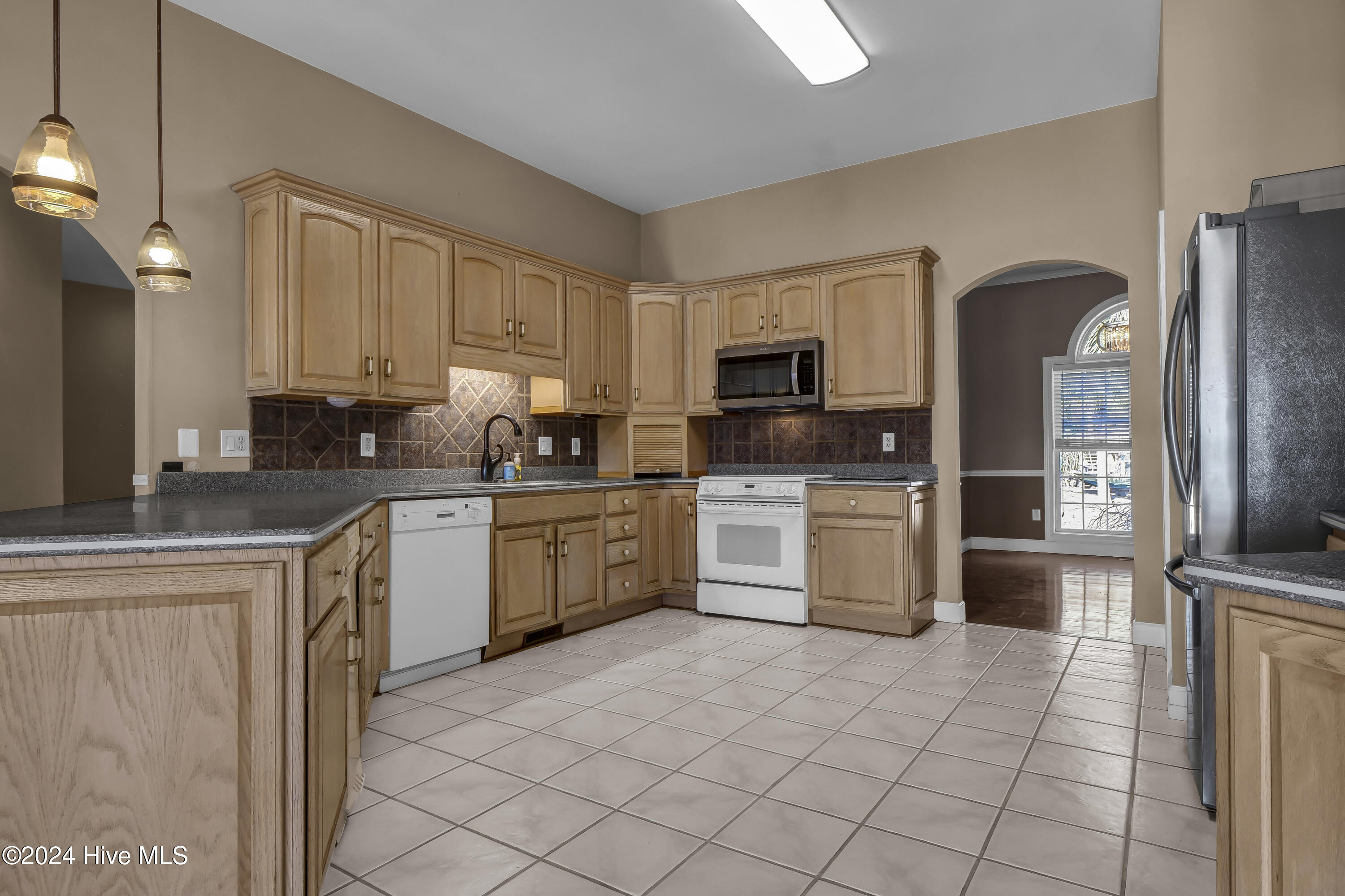101 Trumpet Street Property Photo 37