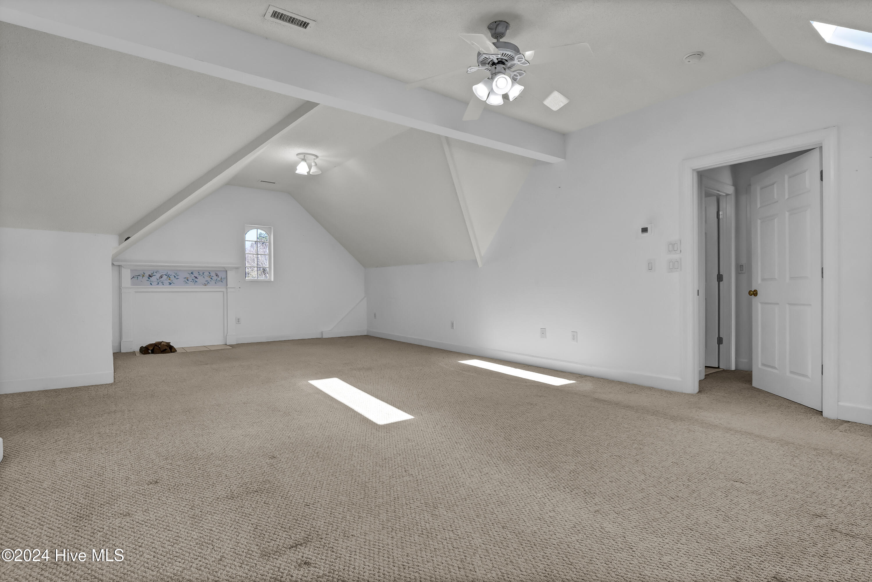 101 Trumpet Street Property Photo 54
