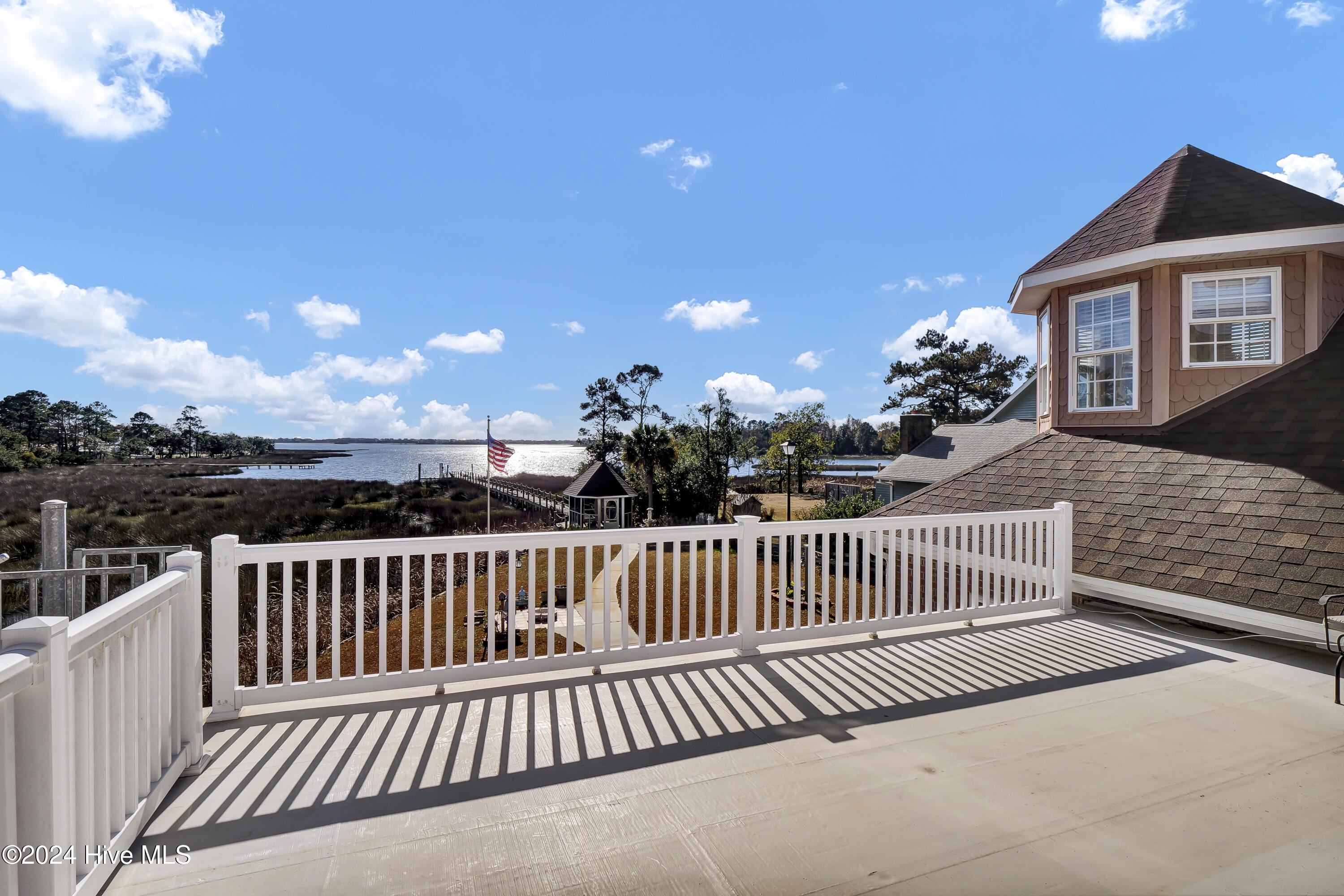 101 Trumpet Street Property Photo 68