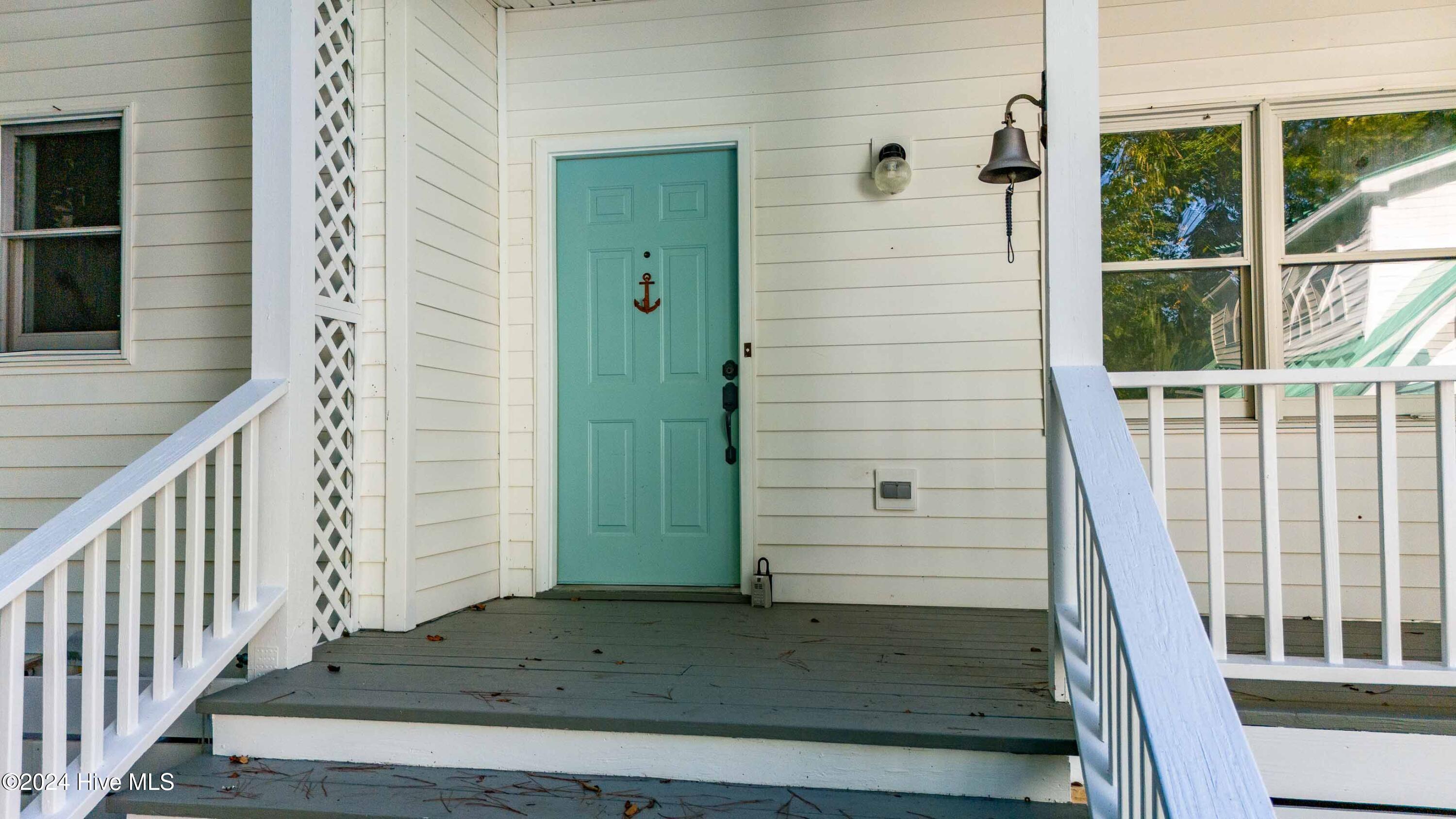 610 Windward Drive Property Photo 5