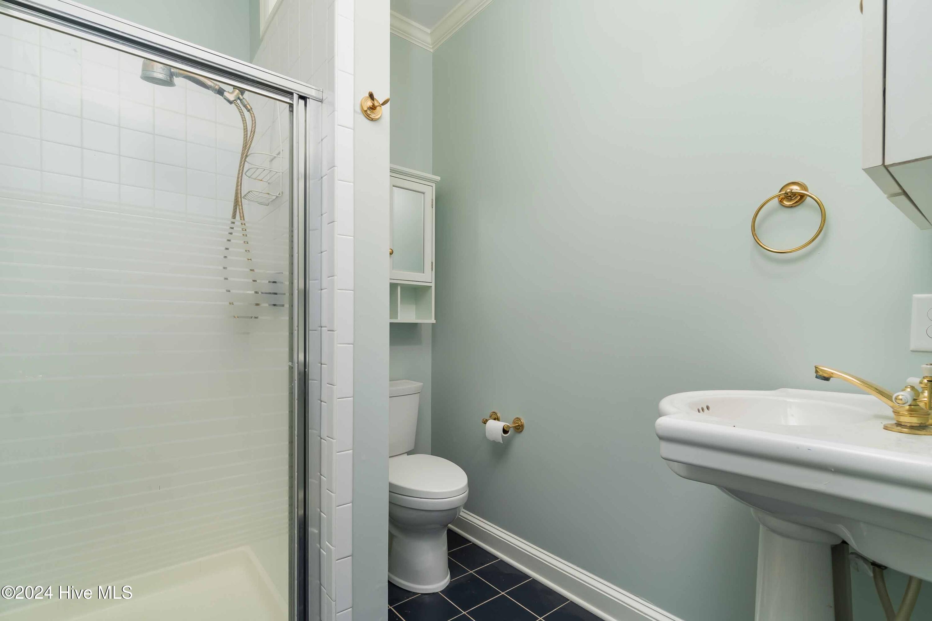 610 Windward Drive Property Photo 9