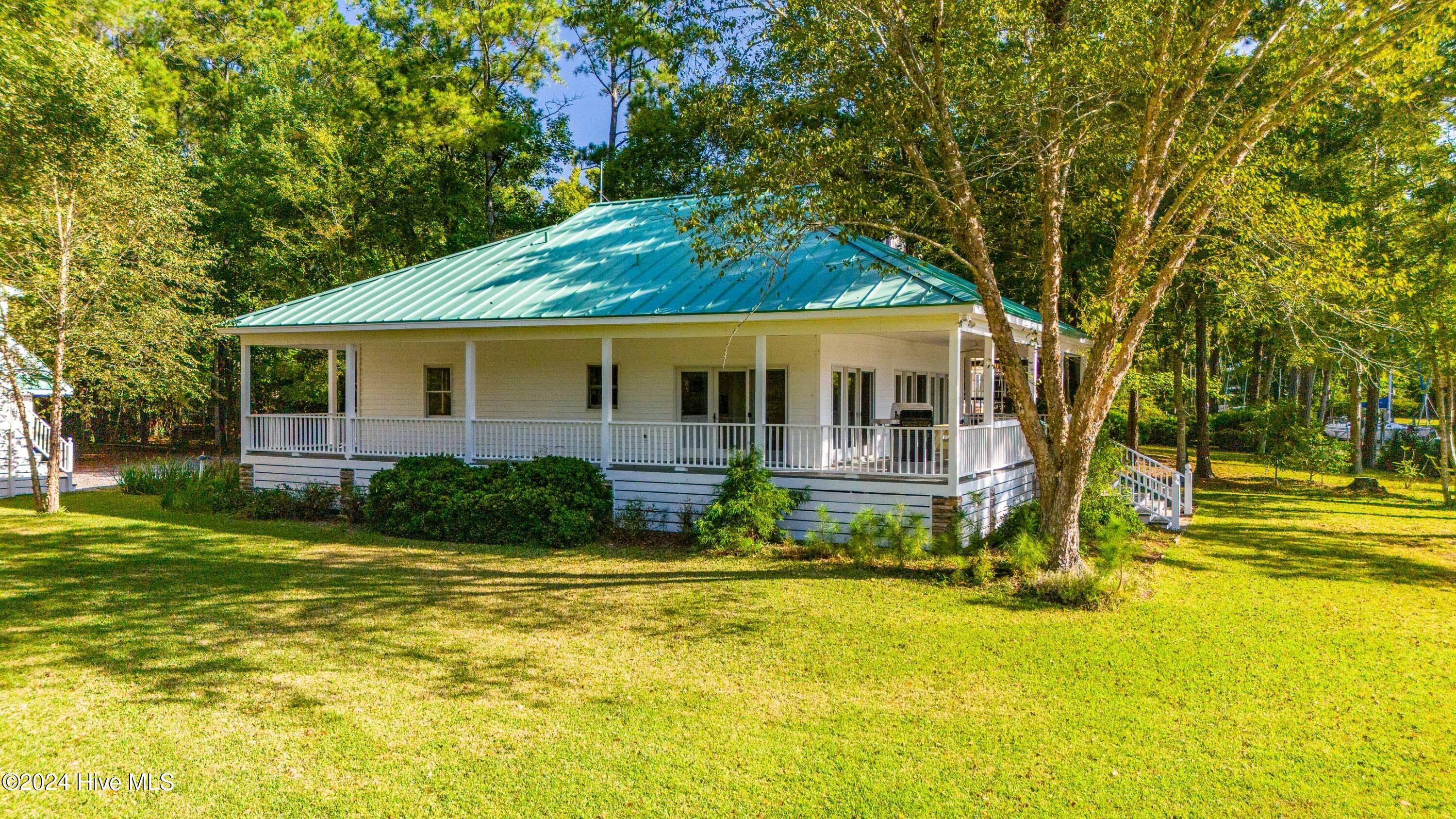 610 Windward Drive Property Photo 14
