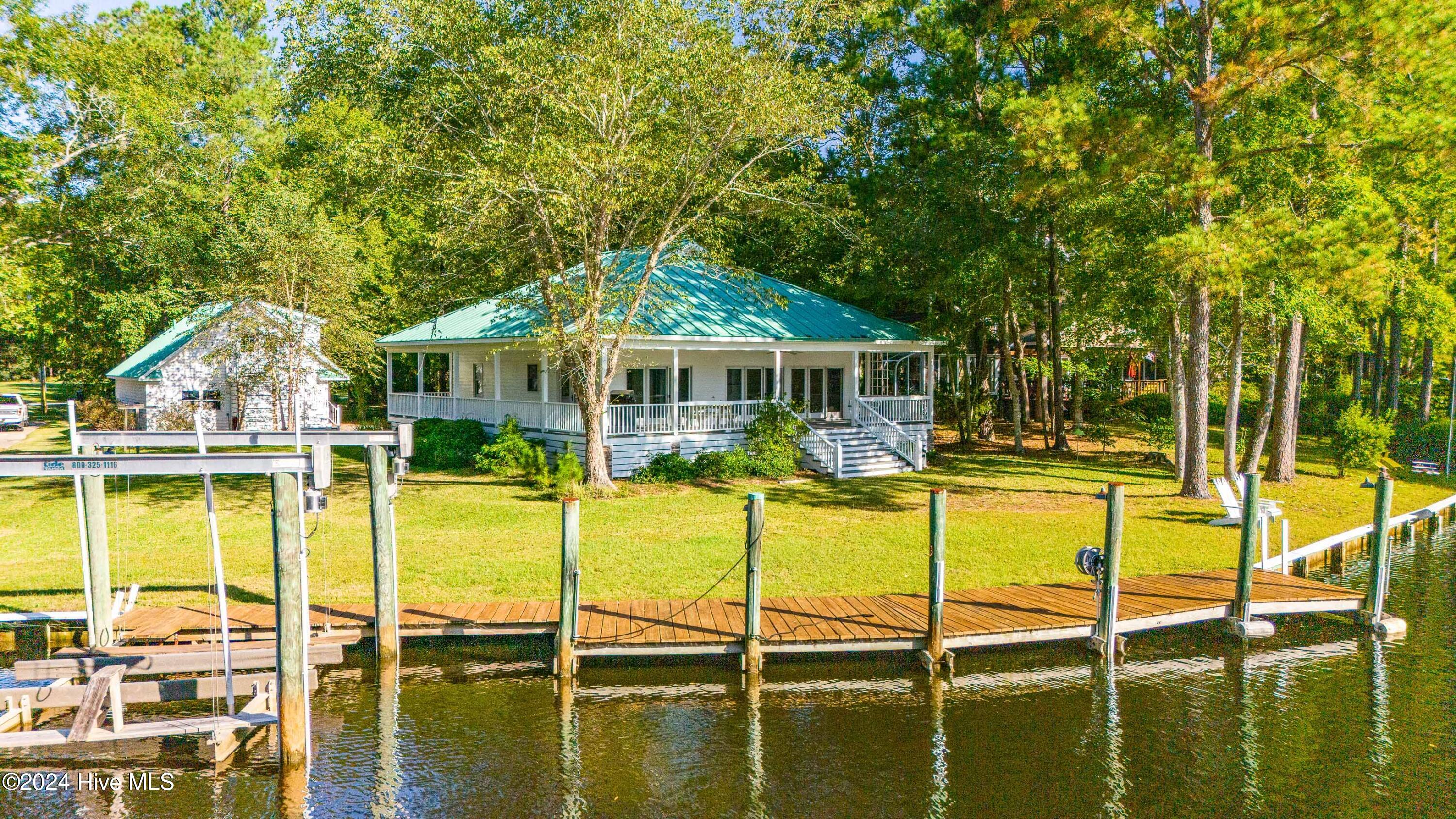 610 Windward Drive Property Photo 18