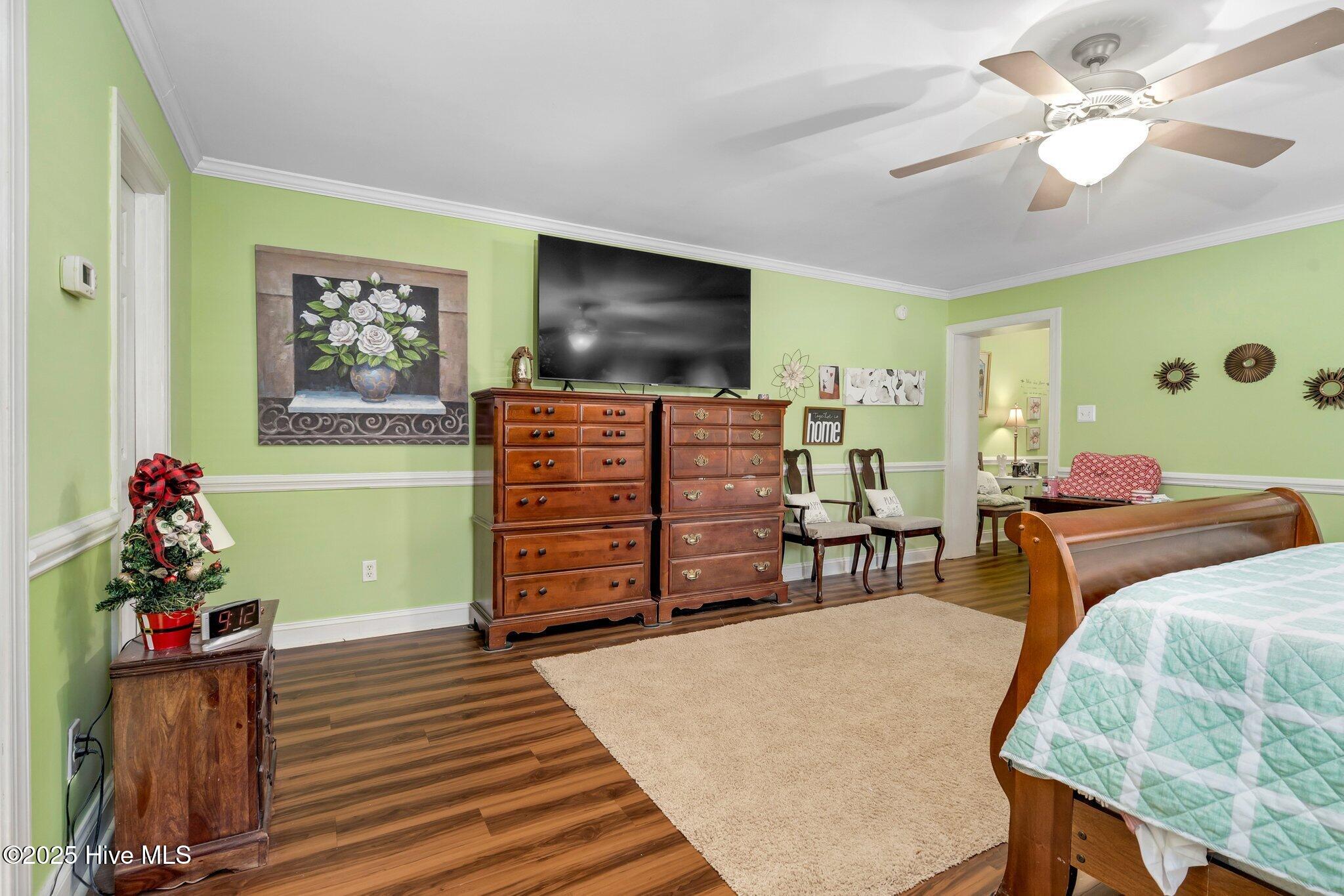 1699 Yorkshire Lane Property Photo 14