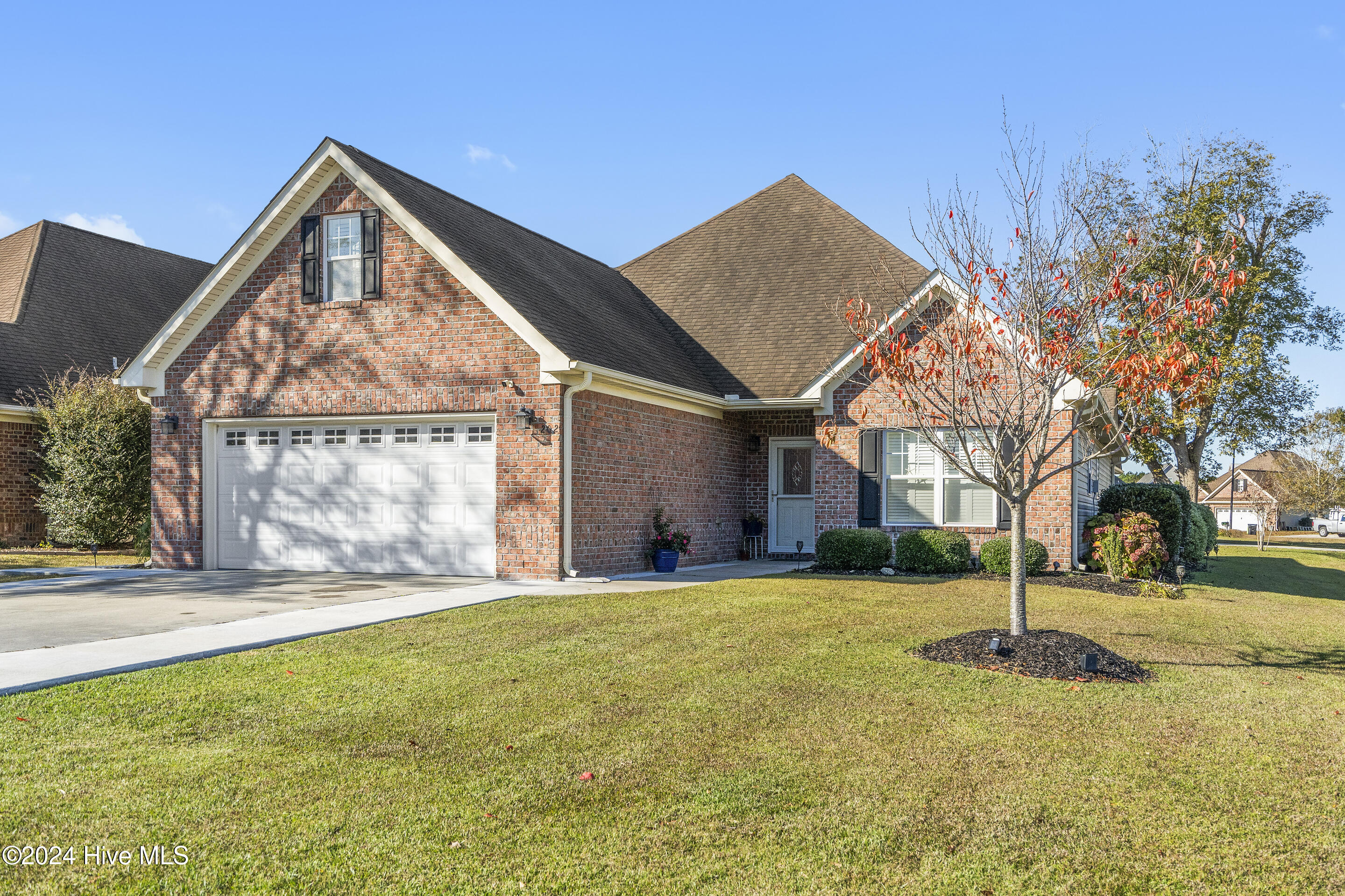 202 Silver Creek Loop Property Photo 1