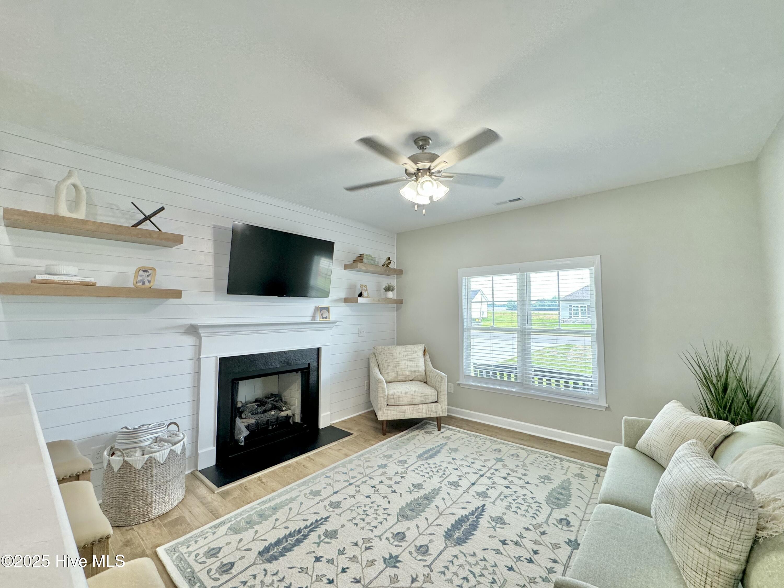 105 Dunbar Hill Drive Property Photo 16