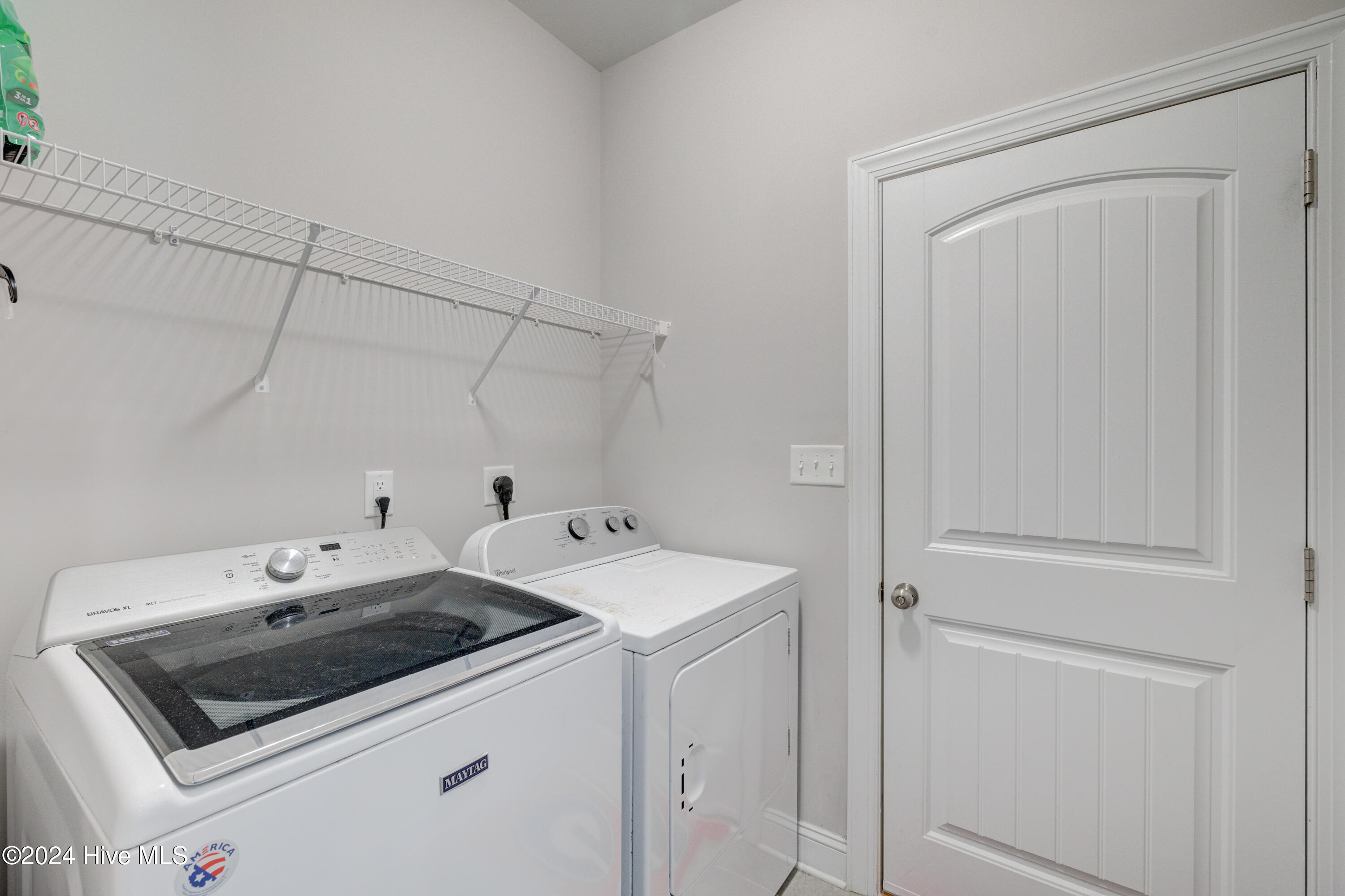 331 W Huckleberry Way Property Photo 6
