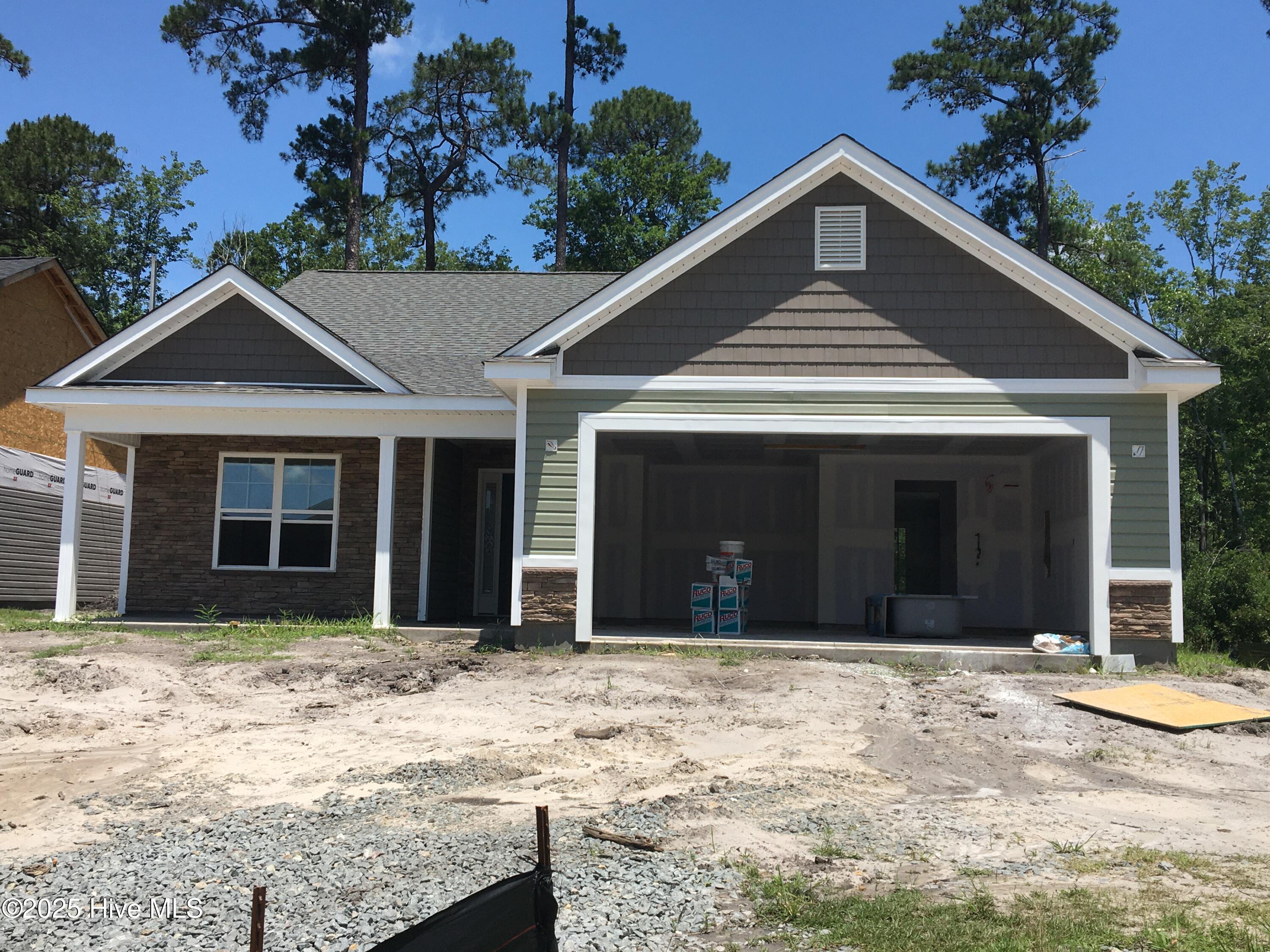 2167 Southern Pine Drive Property Photo 1