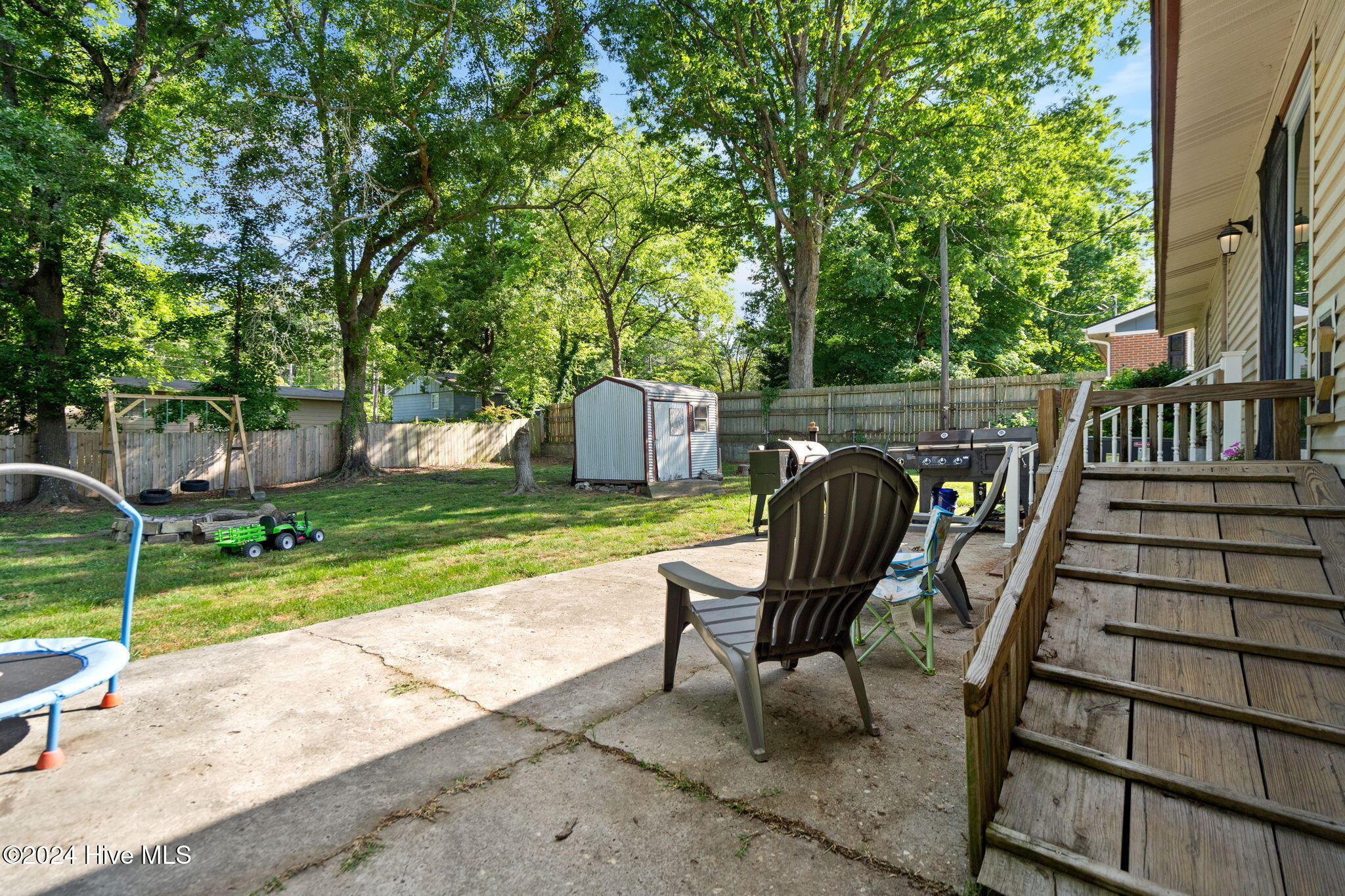 7220 Ainsley Street Property Photo 23