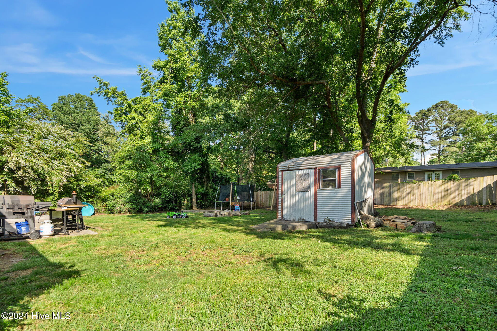 7220 Ainsley Street Property Photo 28