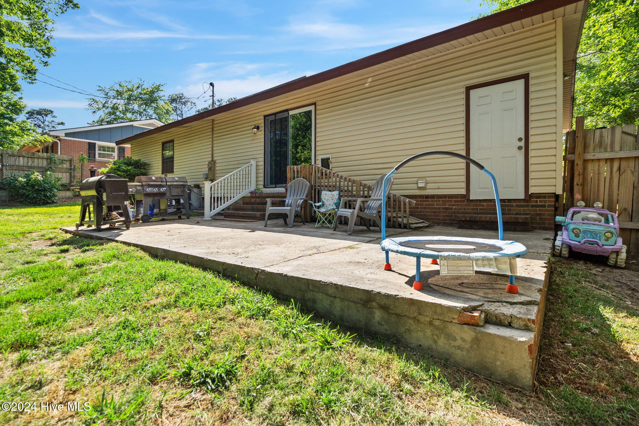7220 Ainsley Street Property Photo 29