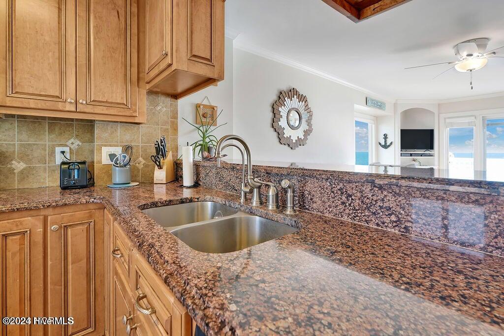 1702 Sand Dollar Court Property Photo 6