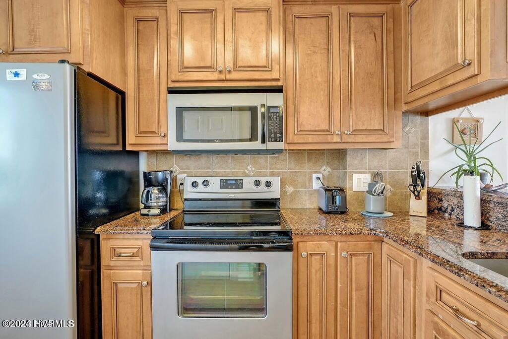 1702 Sand Dollar Court Property Photo 7