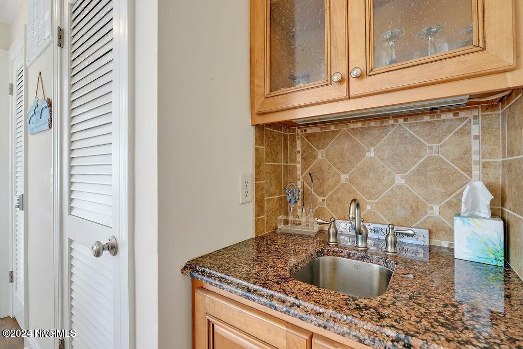 1702 Sand Dollar Court Property Photo 18