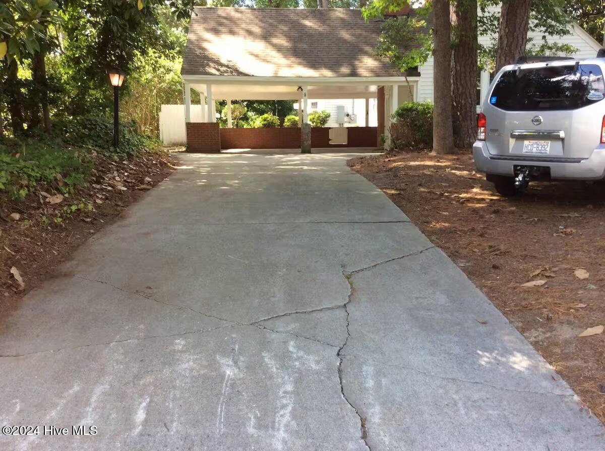 1902 Sherwood Drive Property Photo 3