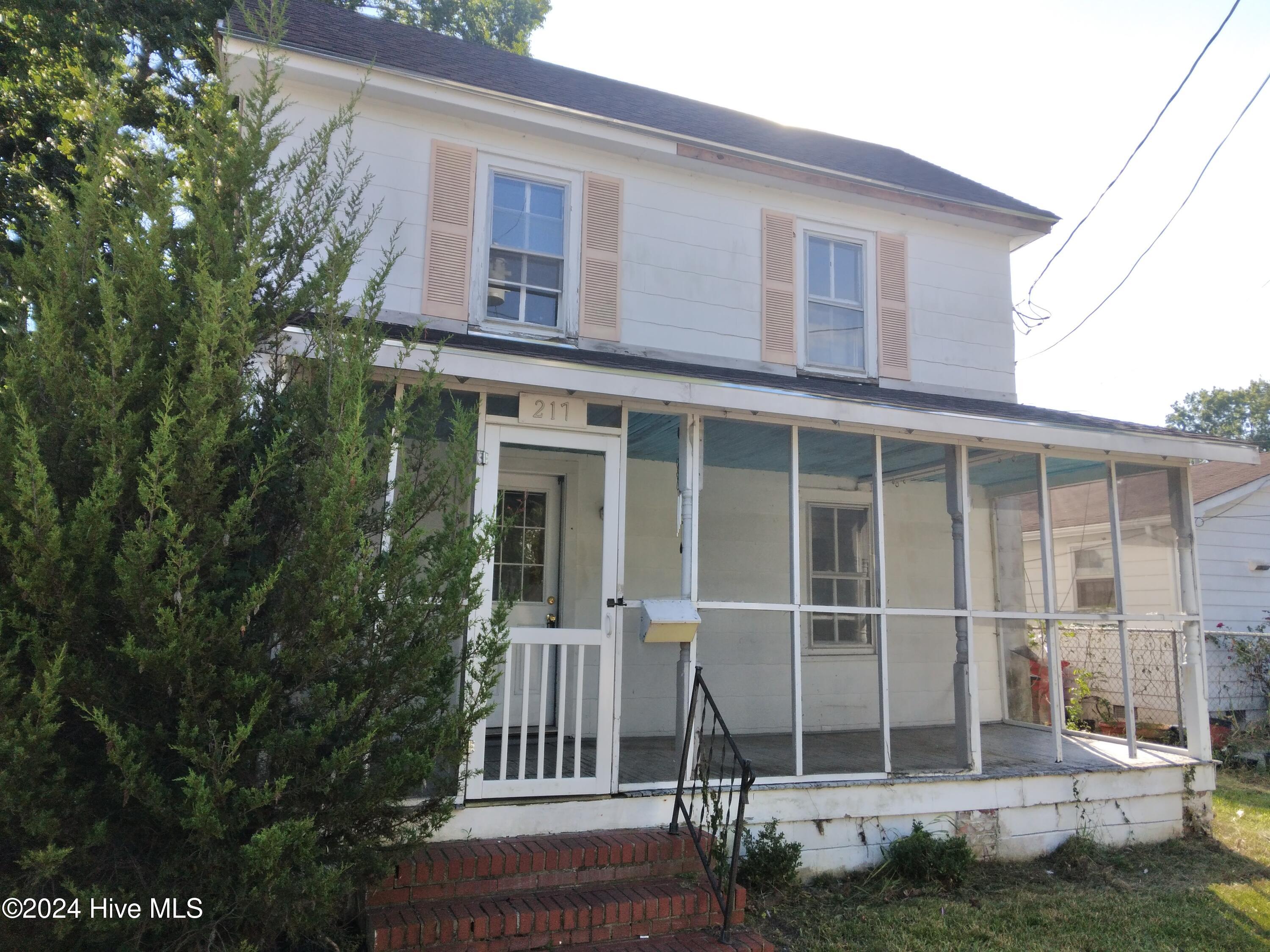 217 E Broad Street Property Photo 1