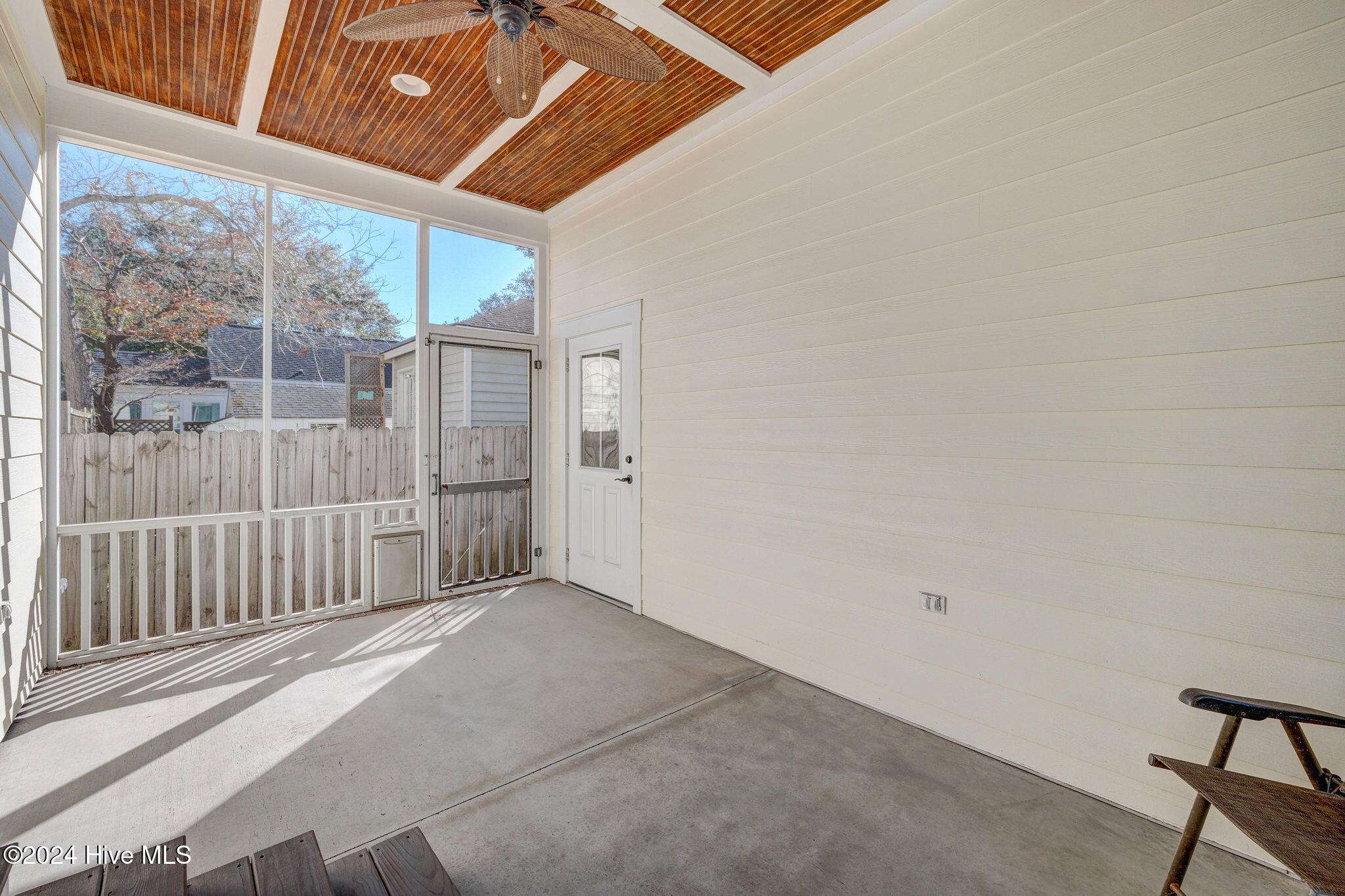 311 College Street Property Photo 25