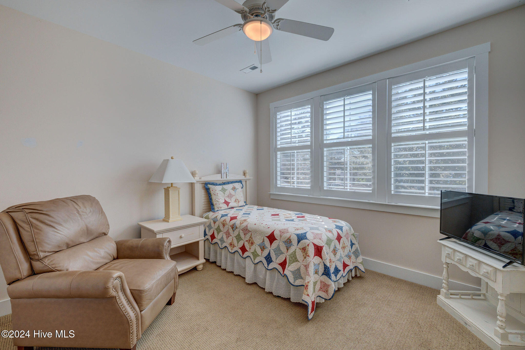 311 College Street Property Photo 44