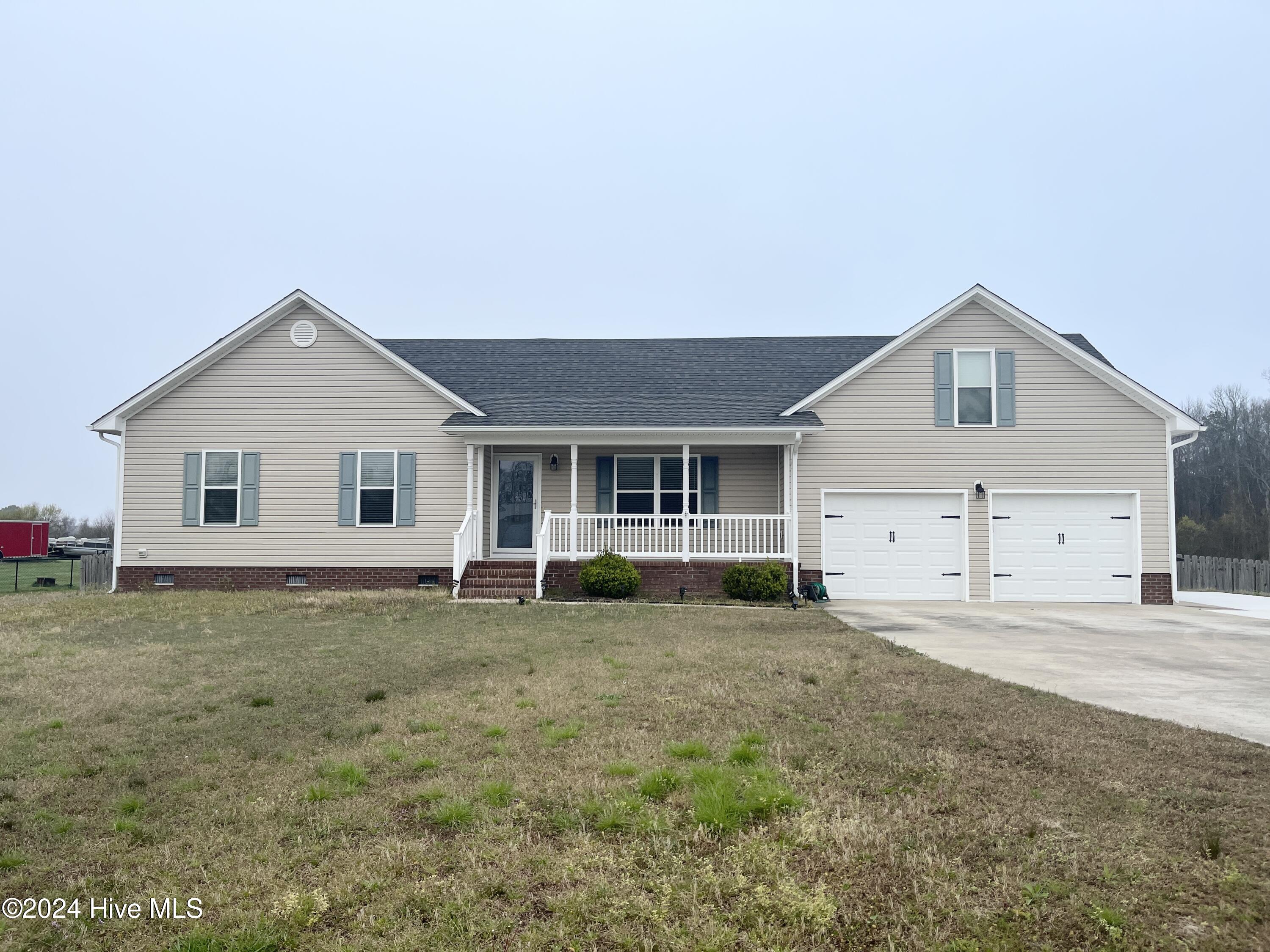 Equestrian Estates Real Estate Listings Main Image