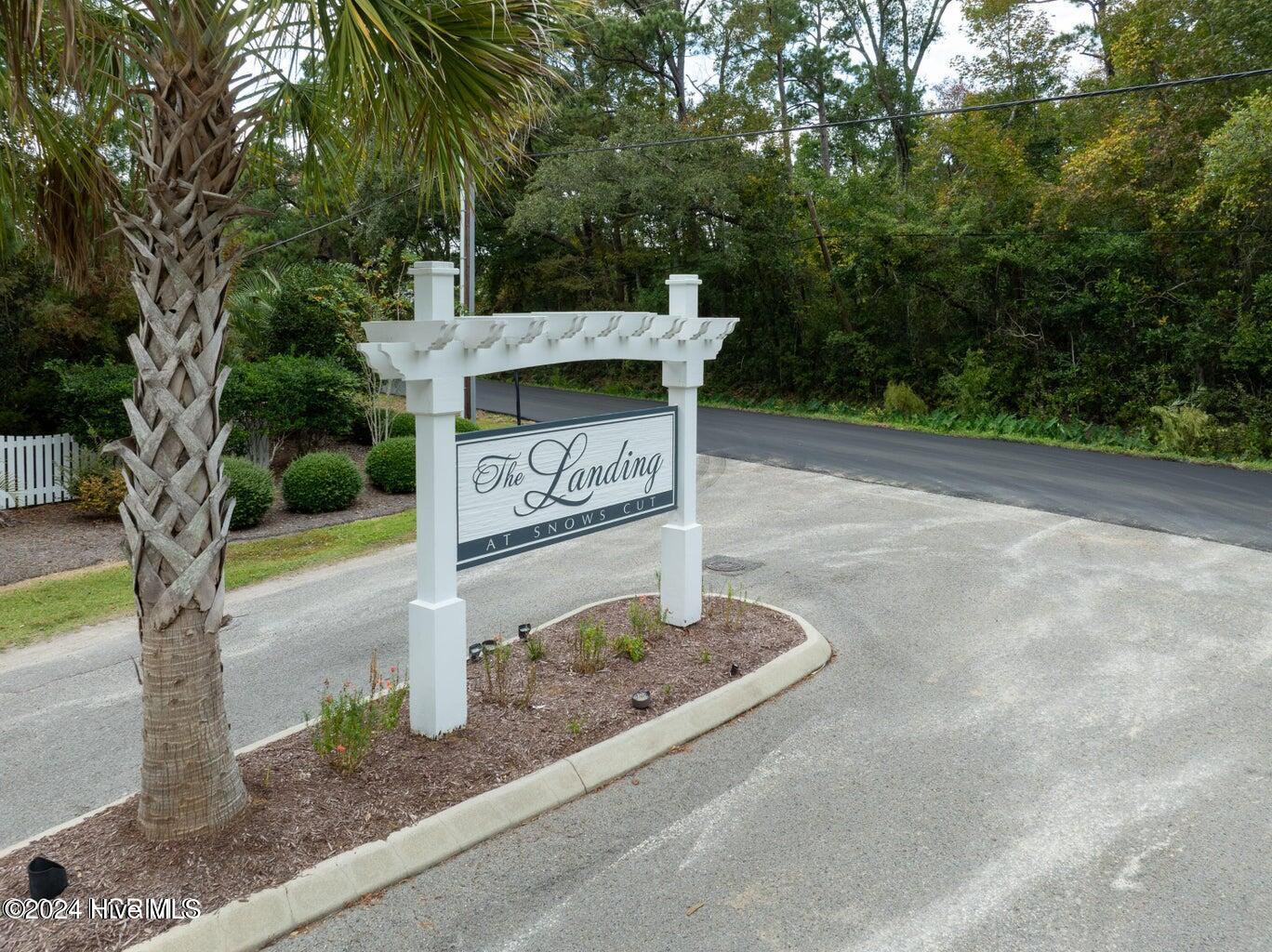1021 Salt Spray Lane Property Photo 2