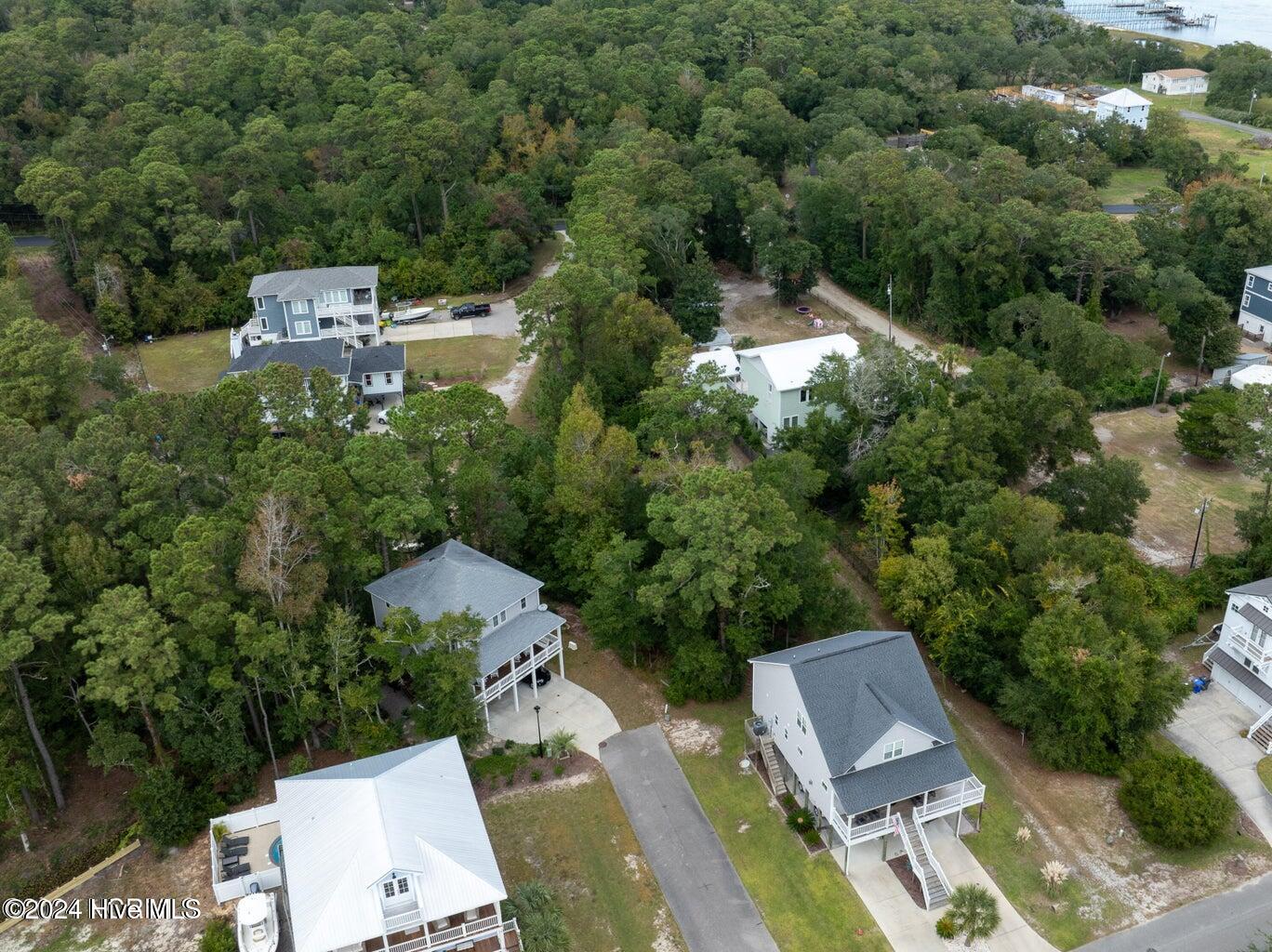 1021 Salt Spray Lane Property Photo 9
