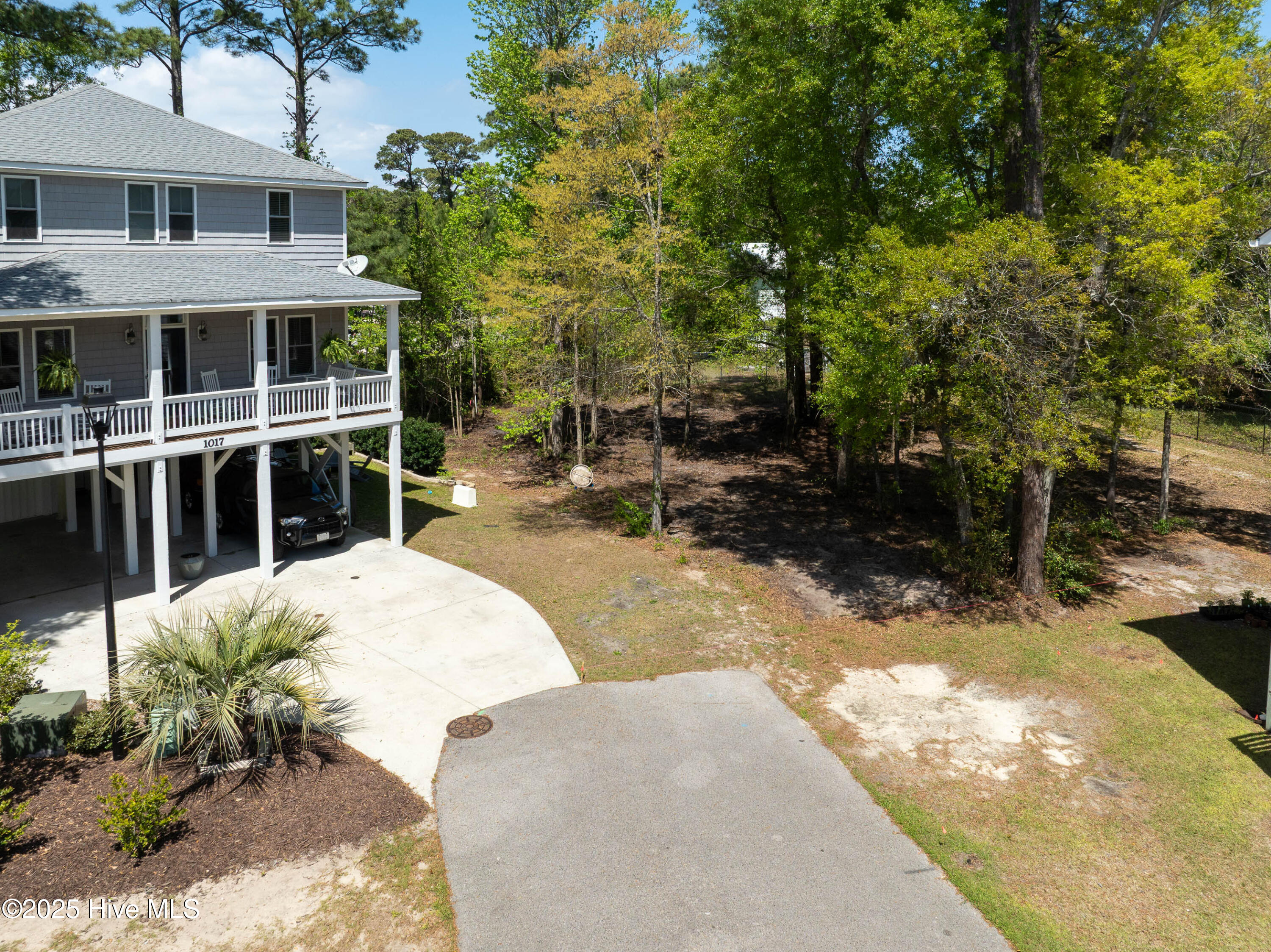 1021 Salt Spray Lane Property Photo 10