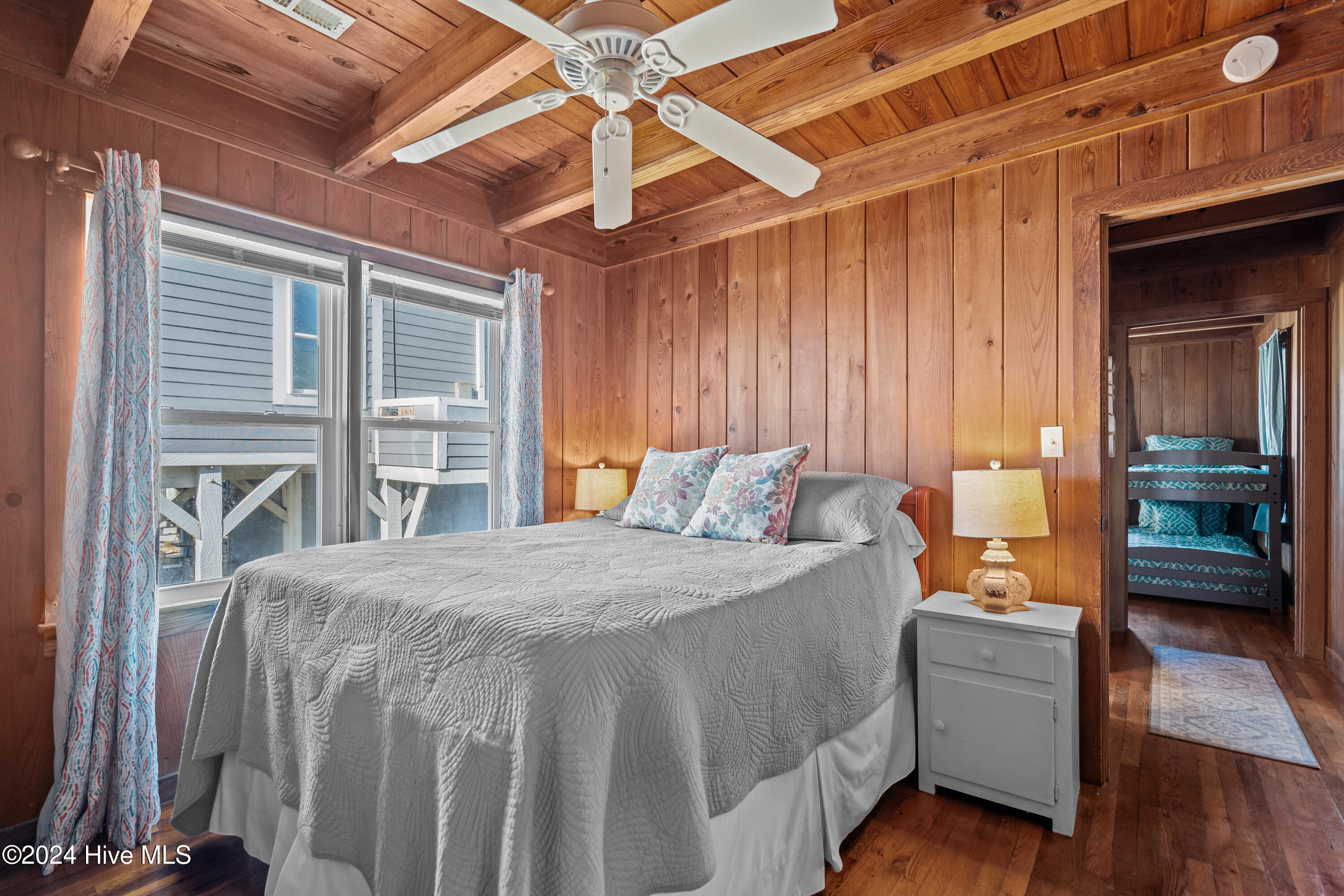 707 W Beach Drive Property Photo 41