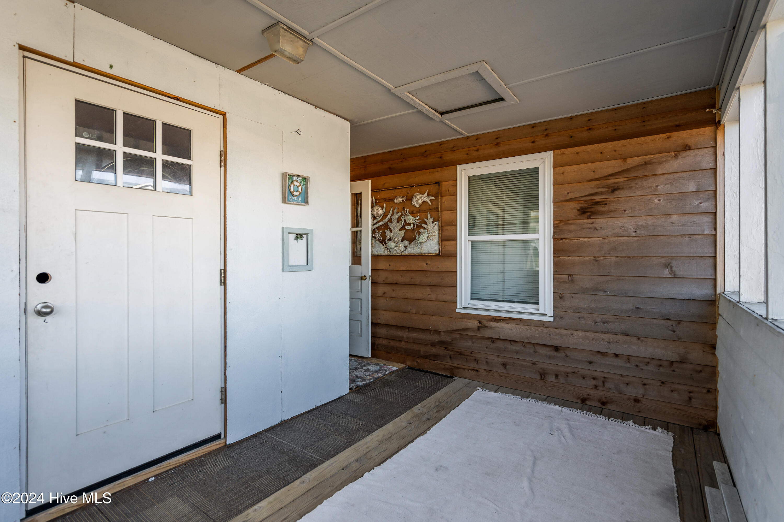 707 W Beach Drive Property Photo 47