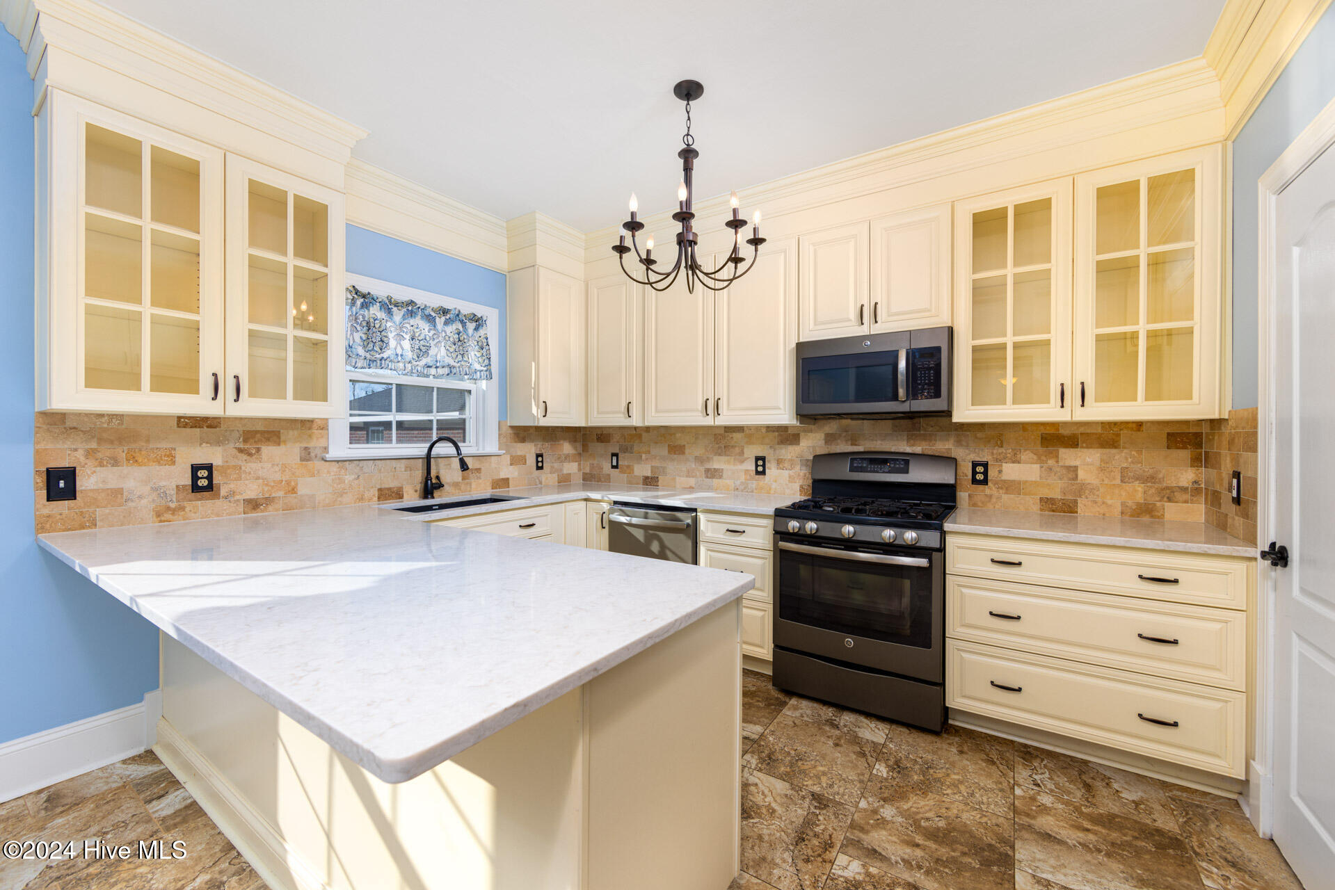 139 Nautical Lane Property Photo 3