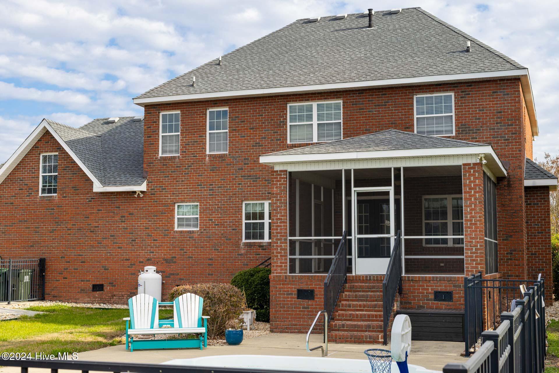 139 Nautical Lane Property Photo 7