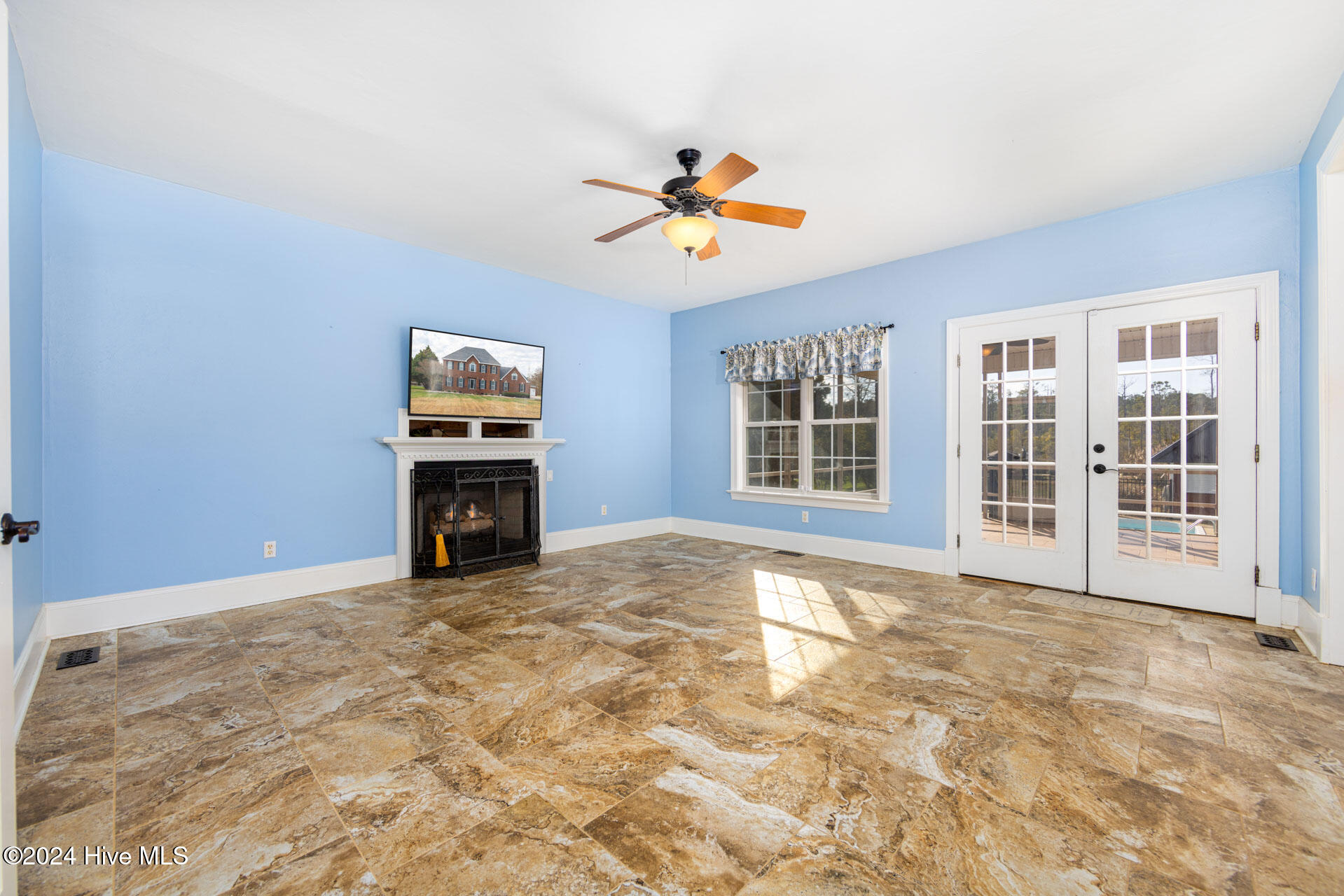 139 Nautical Lane Property Photo 18