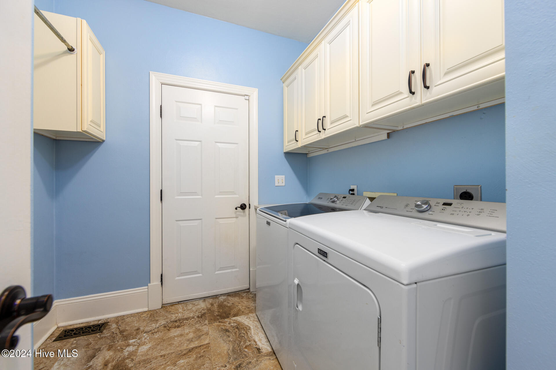 139 Nautical Lane Property Photo 38