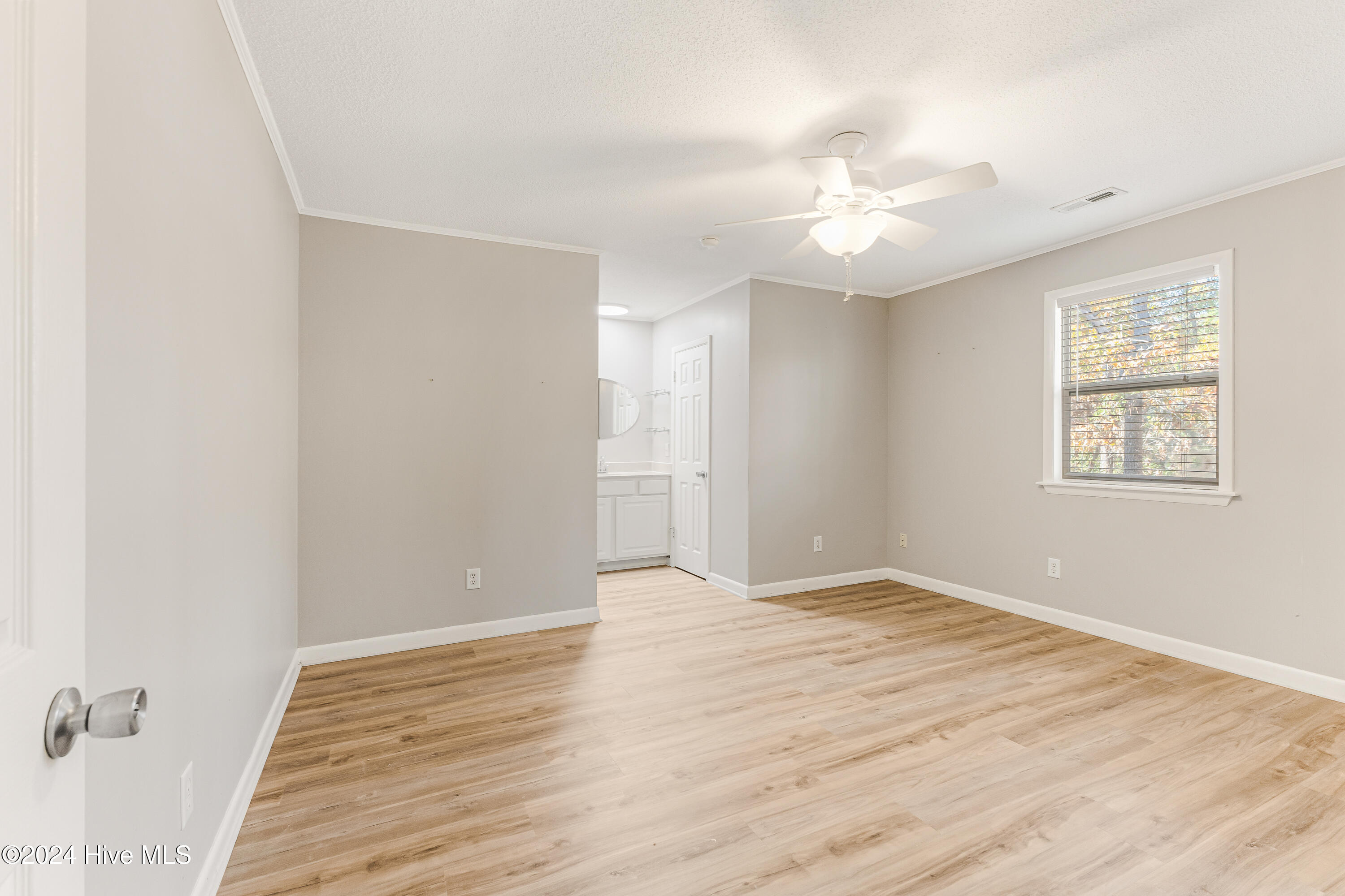 1078 Springdale Road Property Photo 14