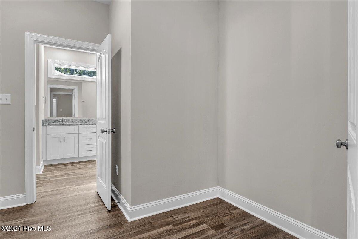 1048 Mcilwaine Drive Property Photo 44