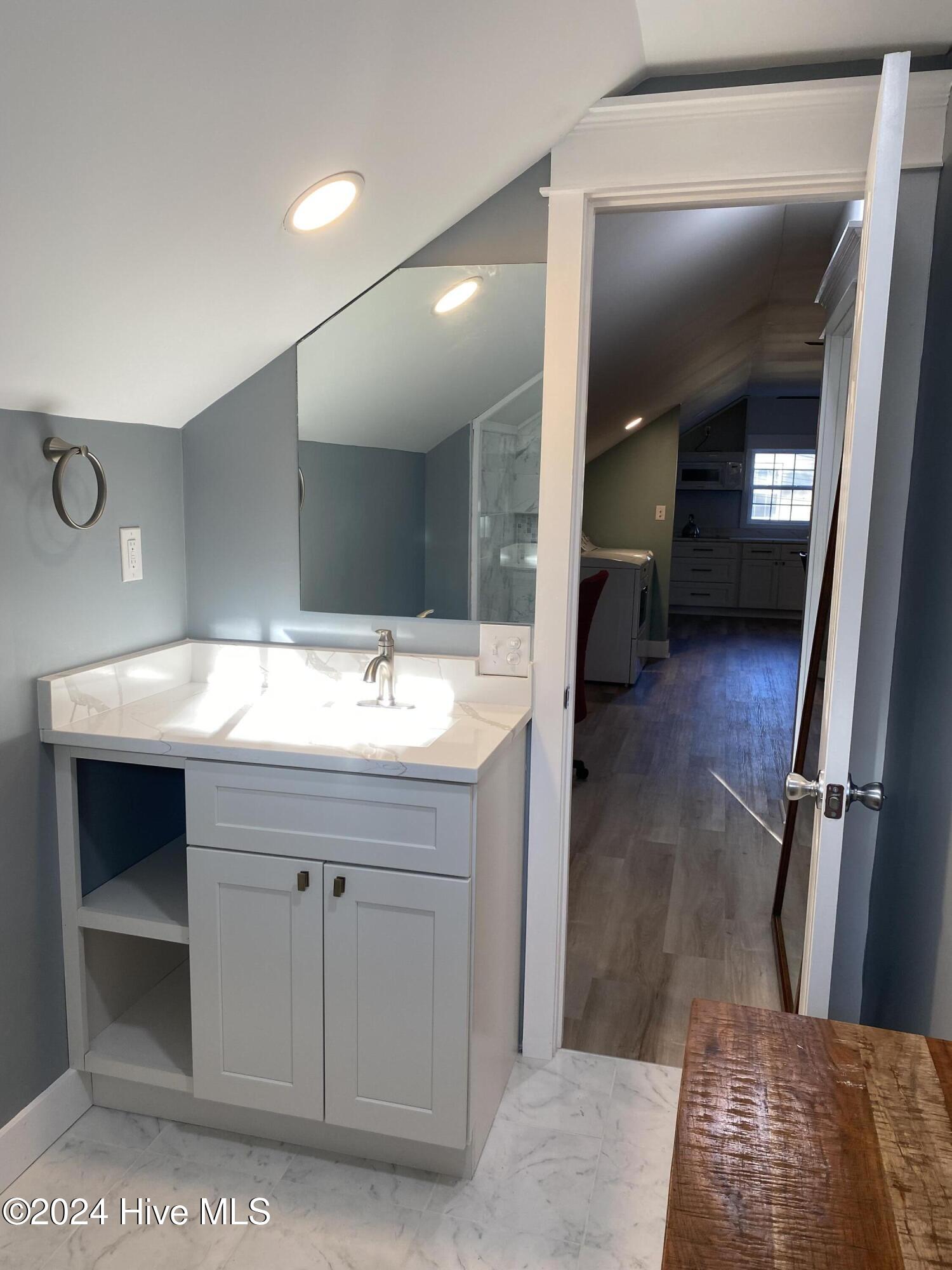 1121 Vance Street Property Photo 30