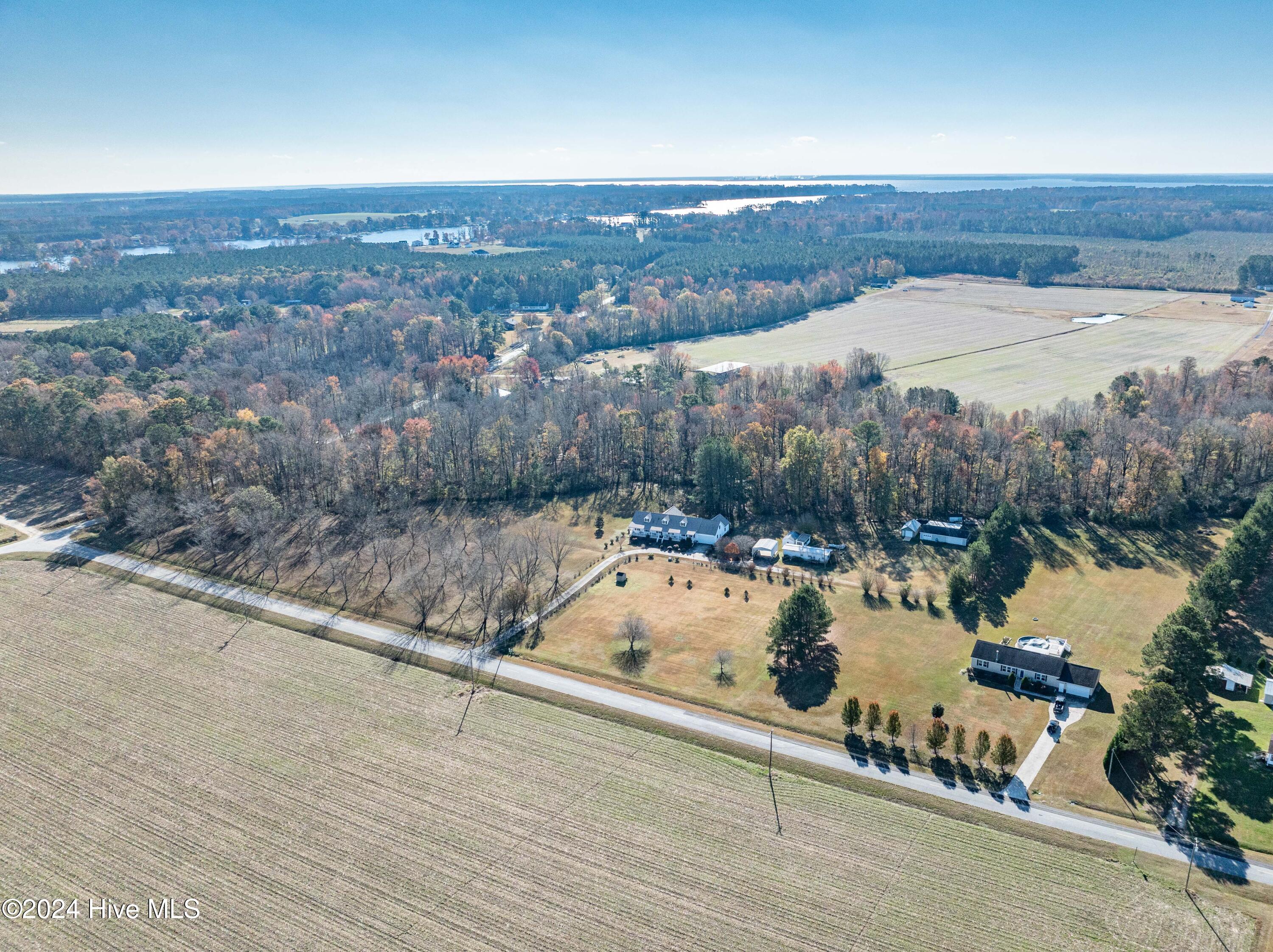 1148 Mill Field Road Property Photo 8