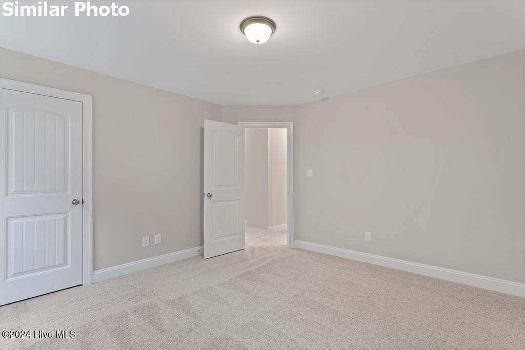 707 Ellabond Street Property Photo 33